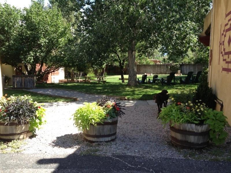 El Pueblo Lodge photo 24