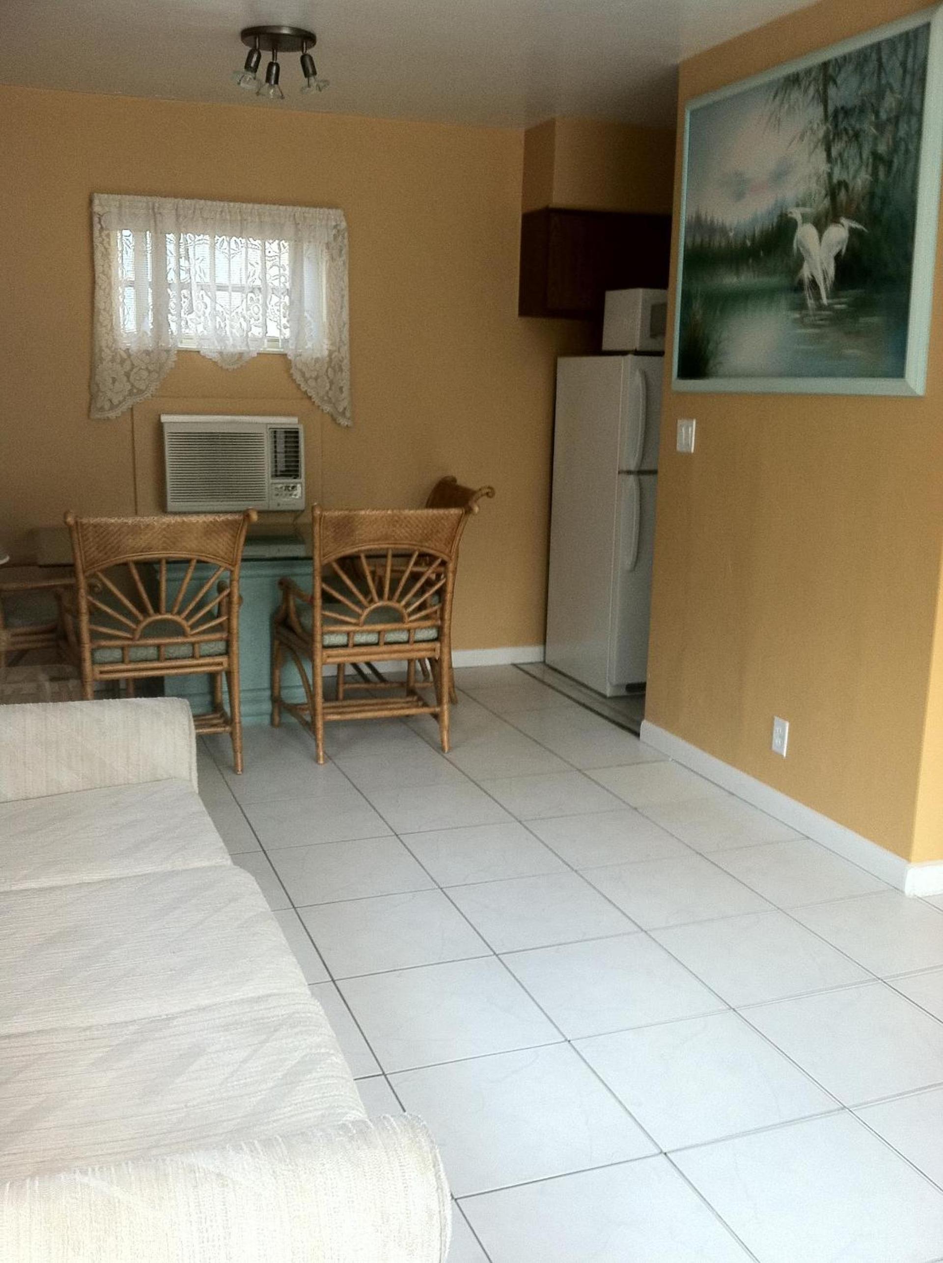 Ebb Tide Resort photo 60