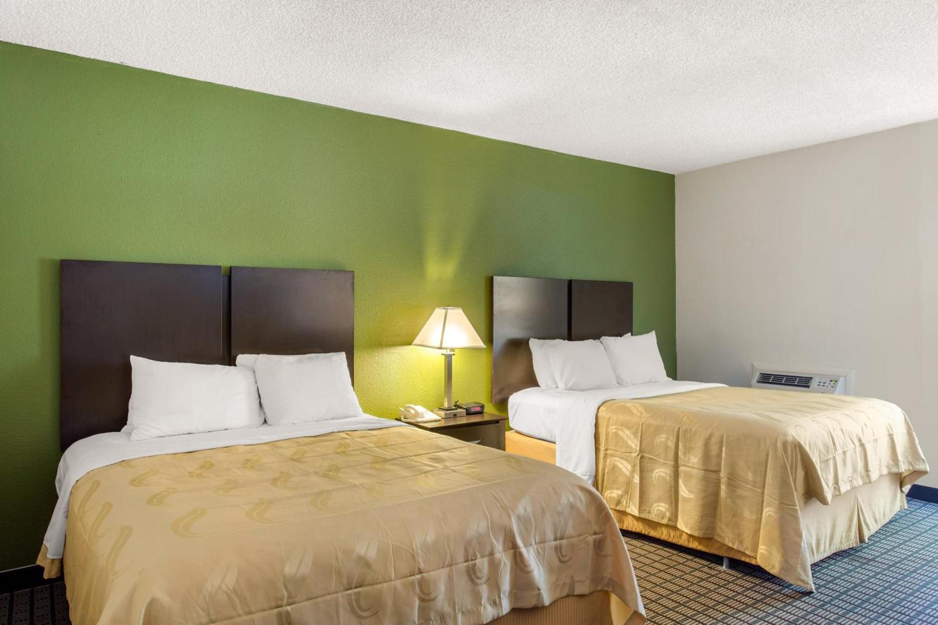 Quality Inn Stateline photo 40