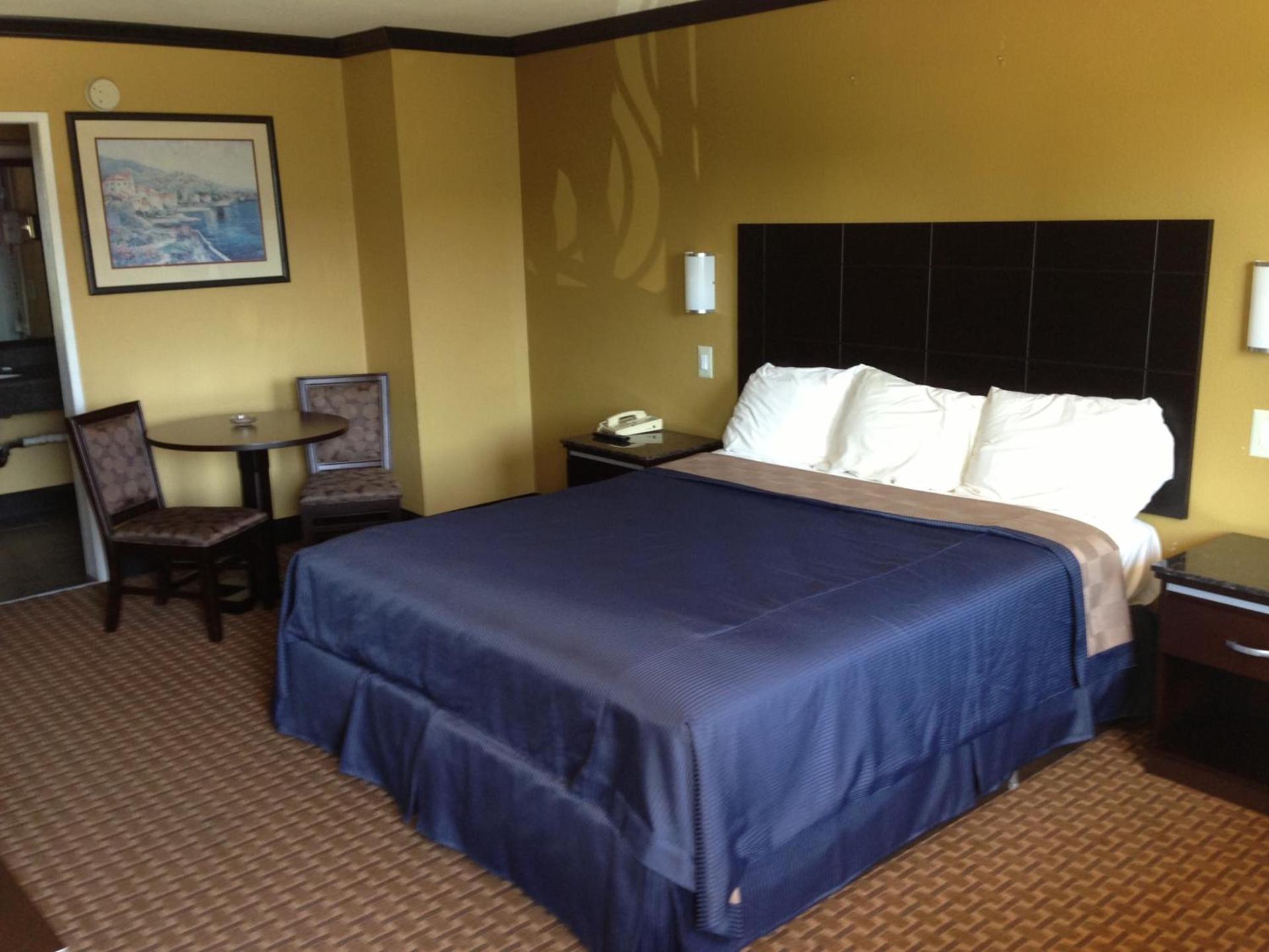 Del Amo Inn photo 4