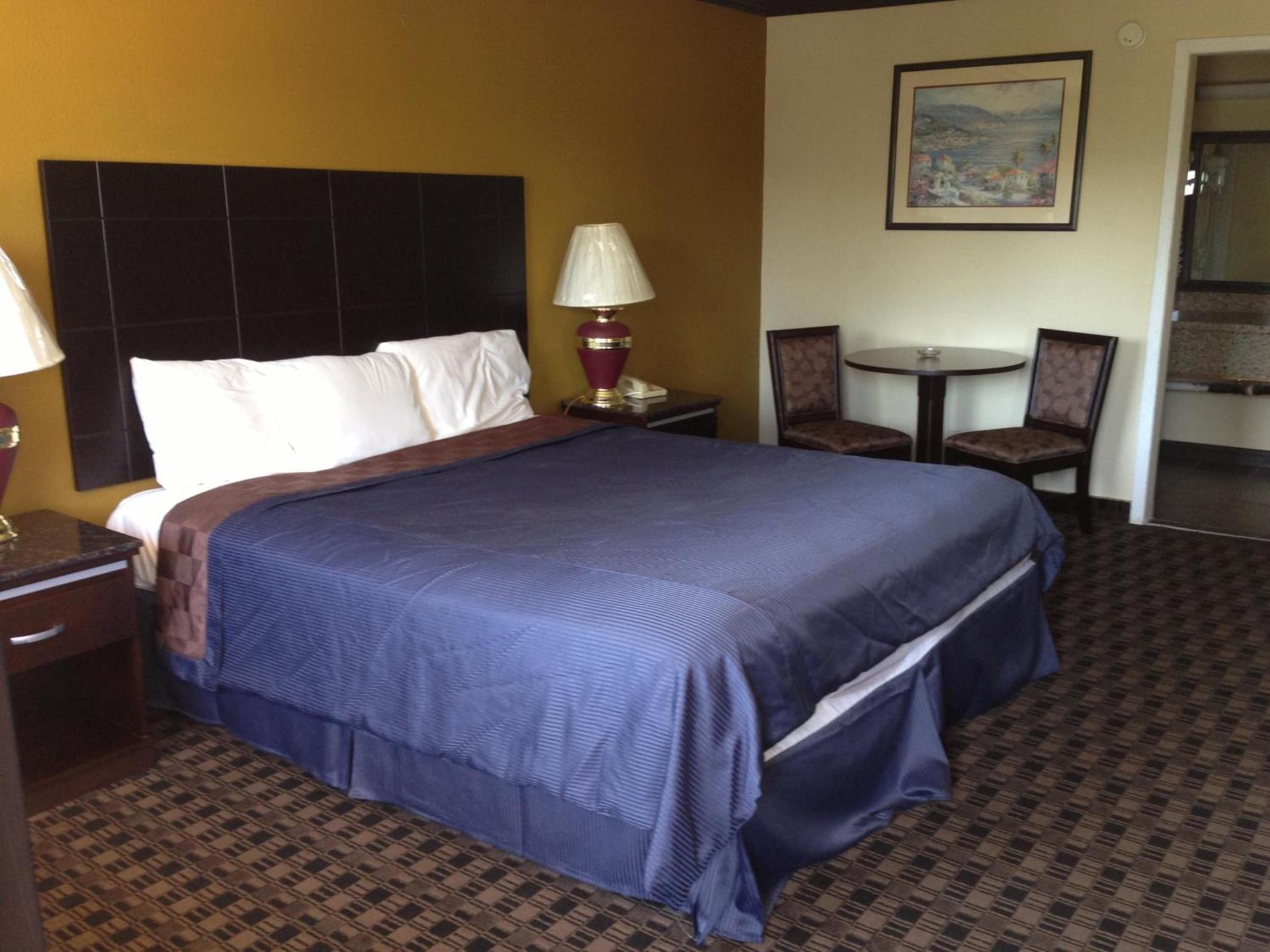Del Amo Inn photo 6