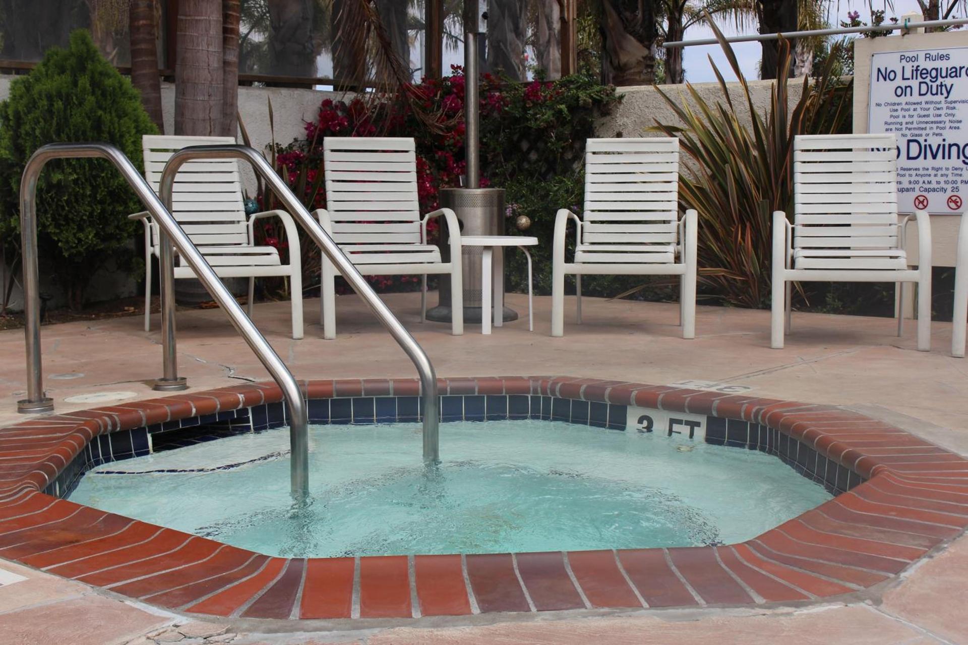 O'Cairns Inn and Suites photo 8