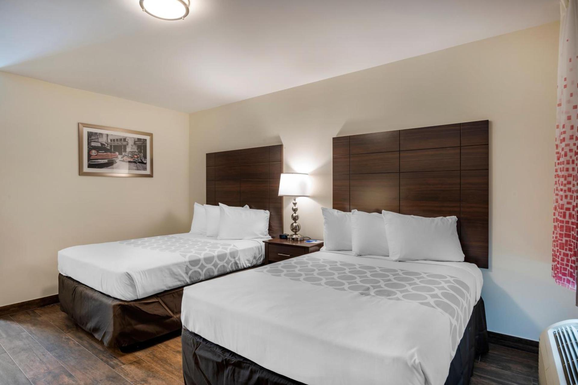 Downtown Hollywood Gardens Inn & Suites photo 41