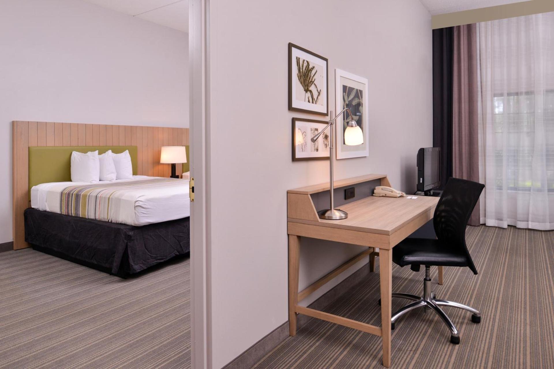 Country Inn & Suites by Radisson Raleigh-Durham Airport NC photo 41