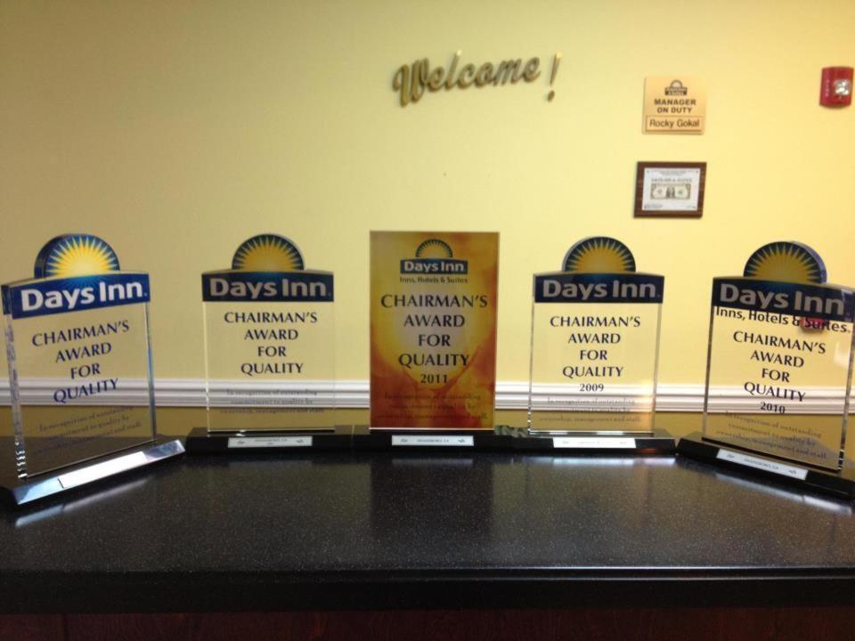 Days Inn & Suites by Wyndham Swainsboro photo 22