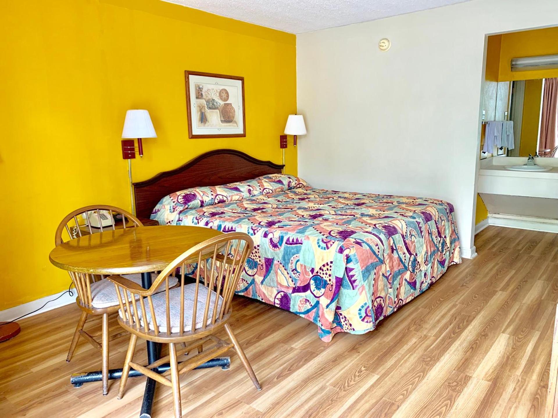 Ramada by Wyndham Lumberton NC North photo 20
