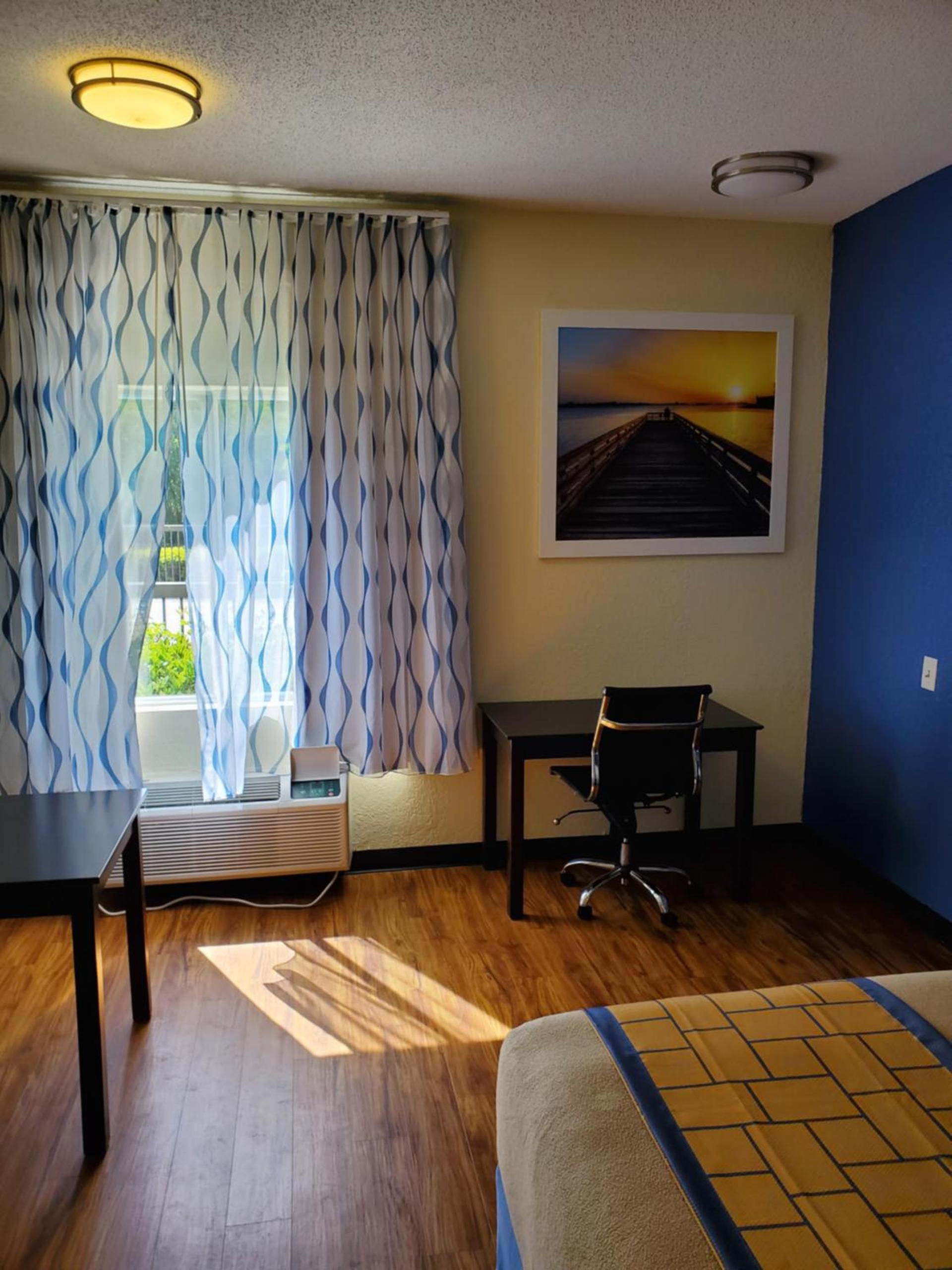 Days Inn by Wyndham Macon I-75 North photo 16