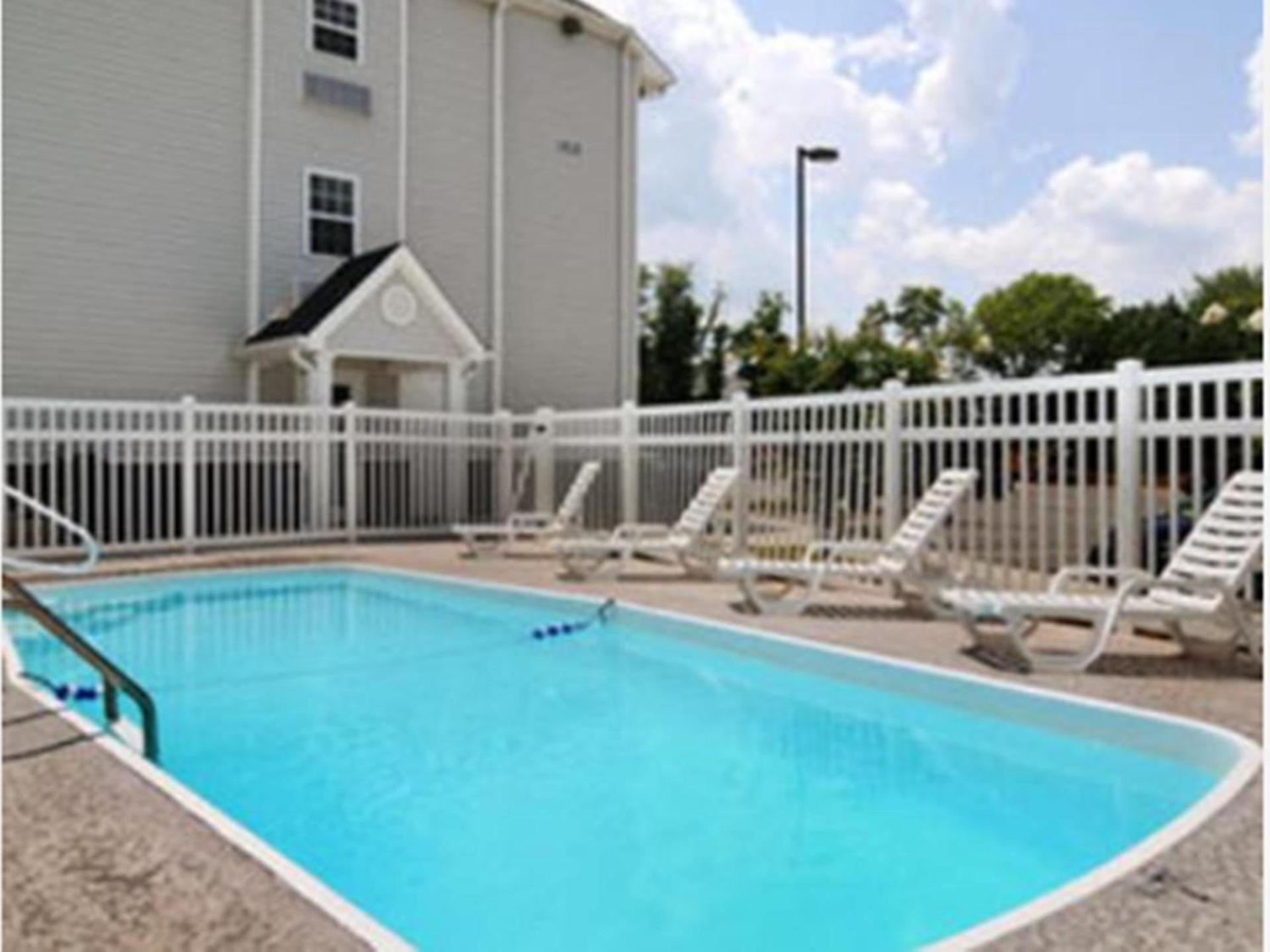SureStay by Best Western Huntsville East photo 11