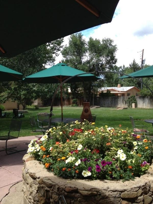 El Pueblo Lodge photo 30