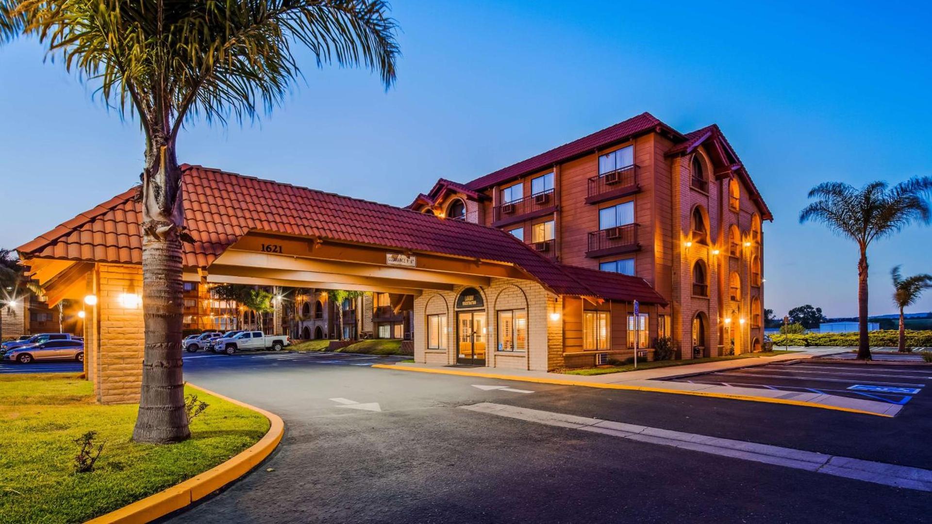 Lompoc Valley Inn and Suites photo 10