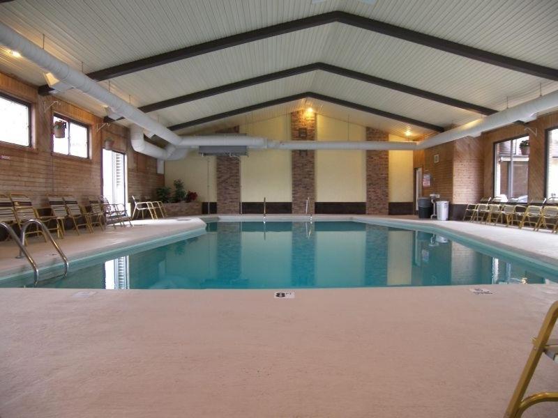 AmericInn by Wyndham Saint Ignace Lakefront photo 15
