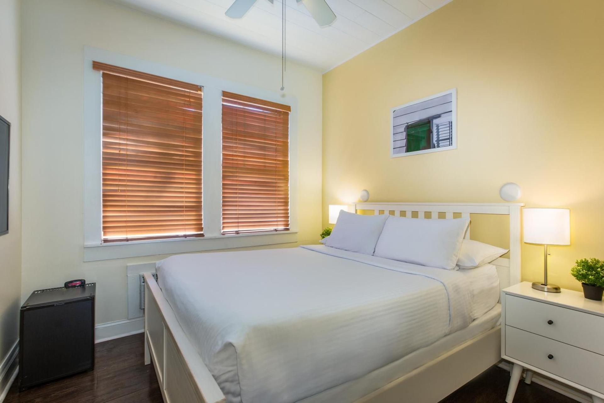 Southernmost Inn Adult Exclusive photo 26