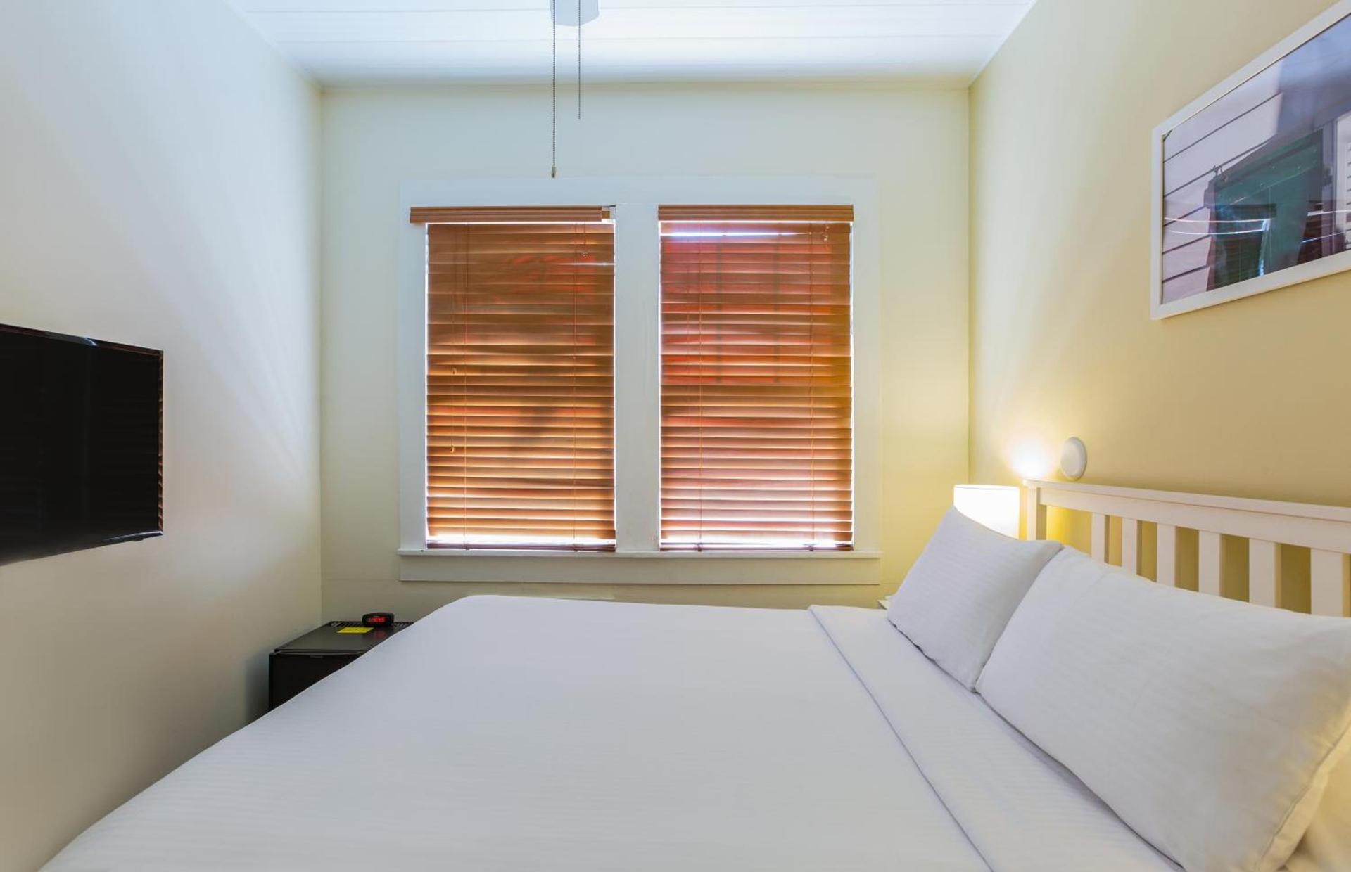 Southernmost Inn Adult Exclusive photo 25