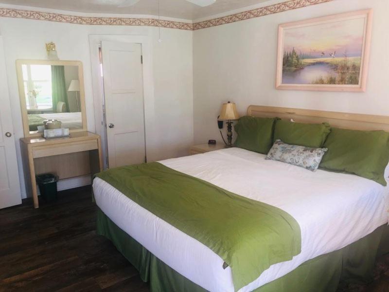 Silver Maple Inn photo 12