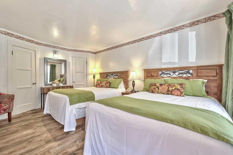 Silver Maple Inn photo 52