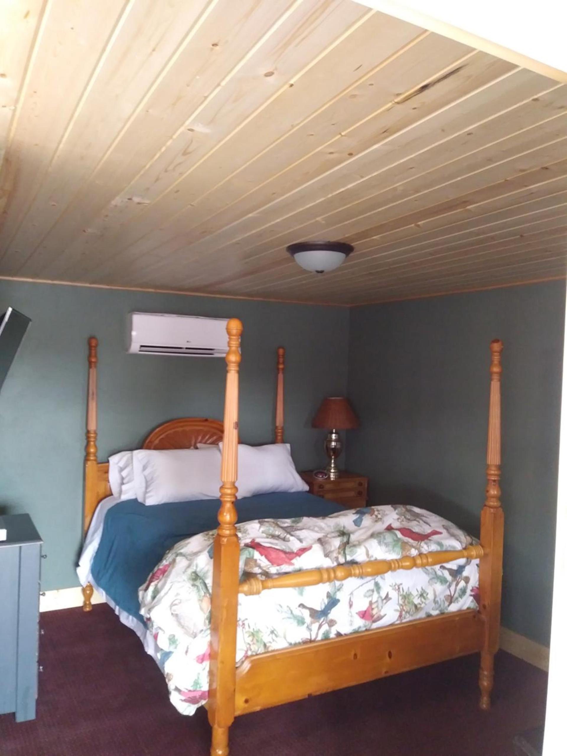 Big Horn Motel photo 2