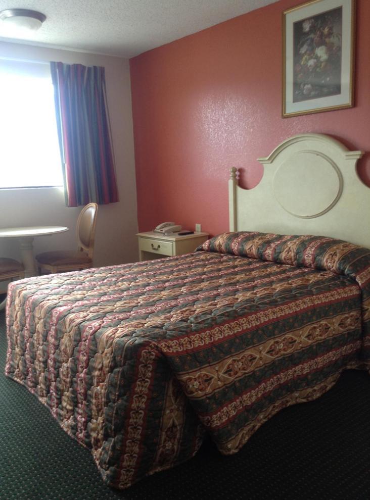 New Orleans Inn photo 11