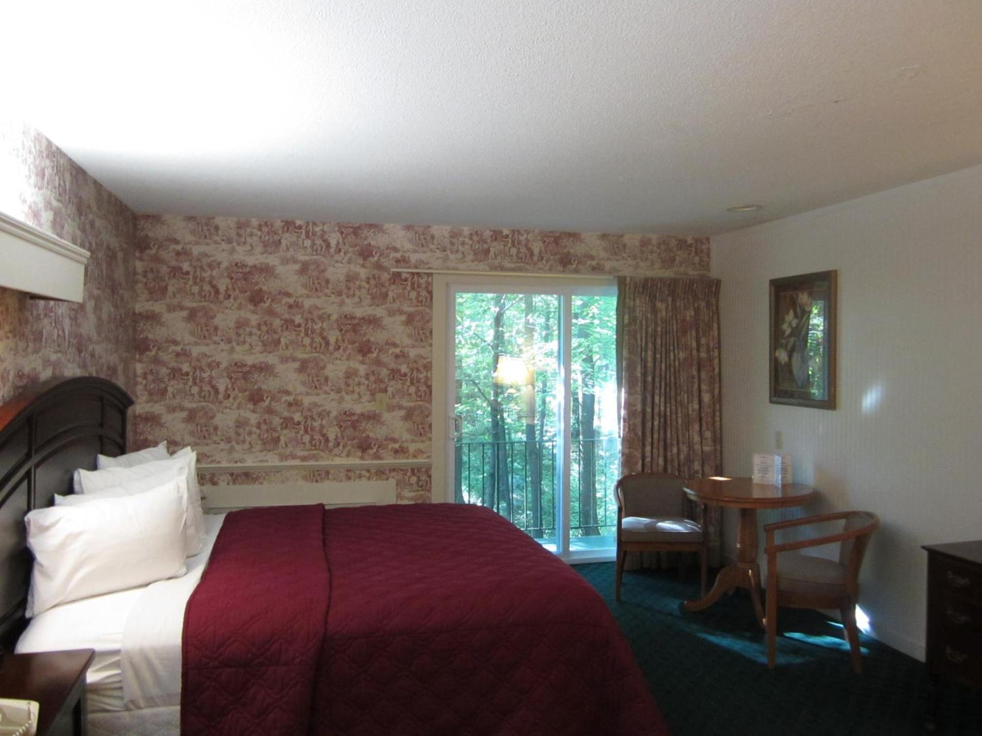 Publick House Historic Inn and Country Motor Lodge photo 21