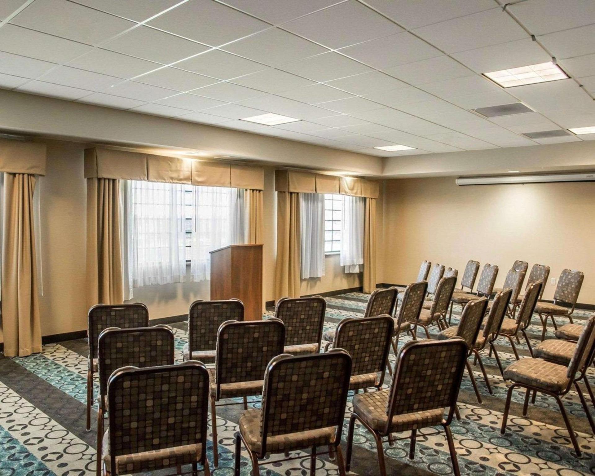 Spark by Hilton Cincinnati Fairfield photo 38