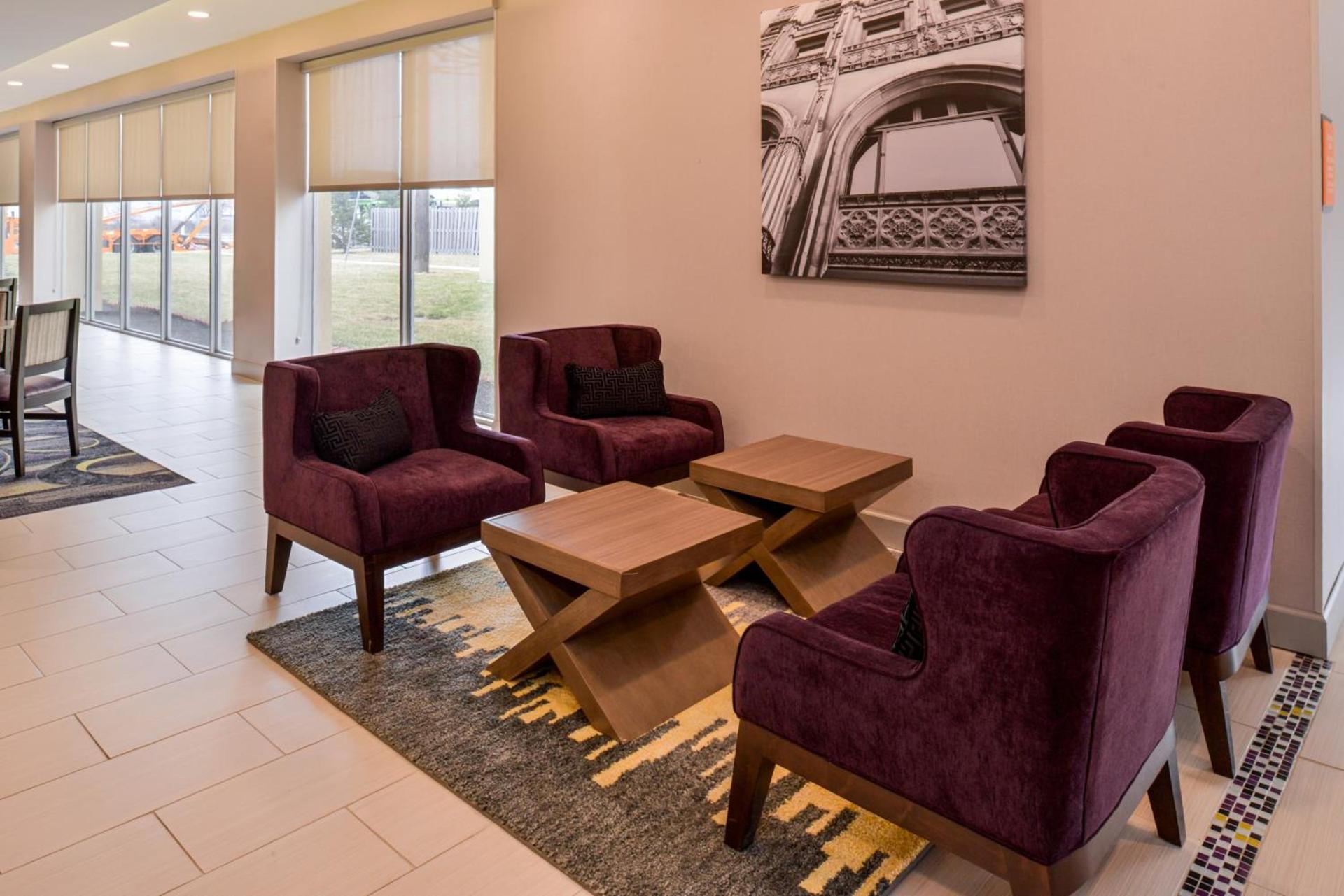 La Quinta by Wyndham Indianapolis South photo 64