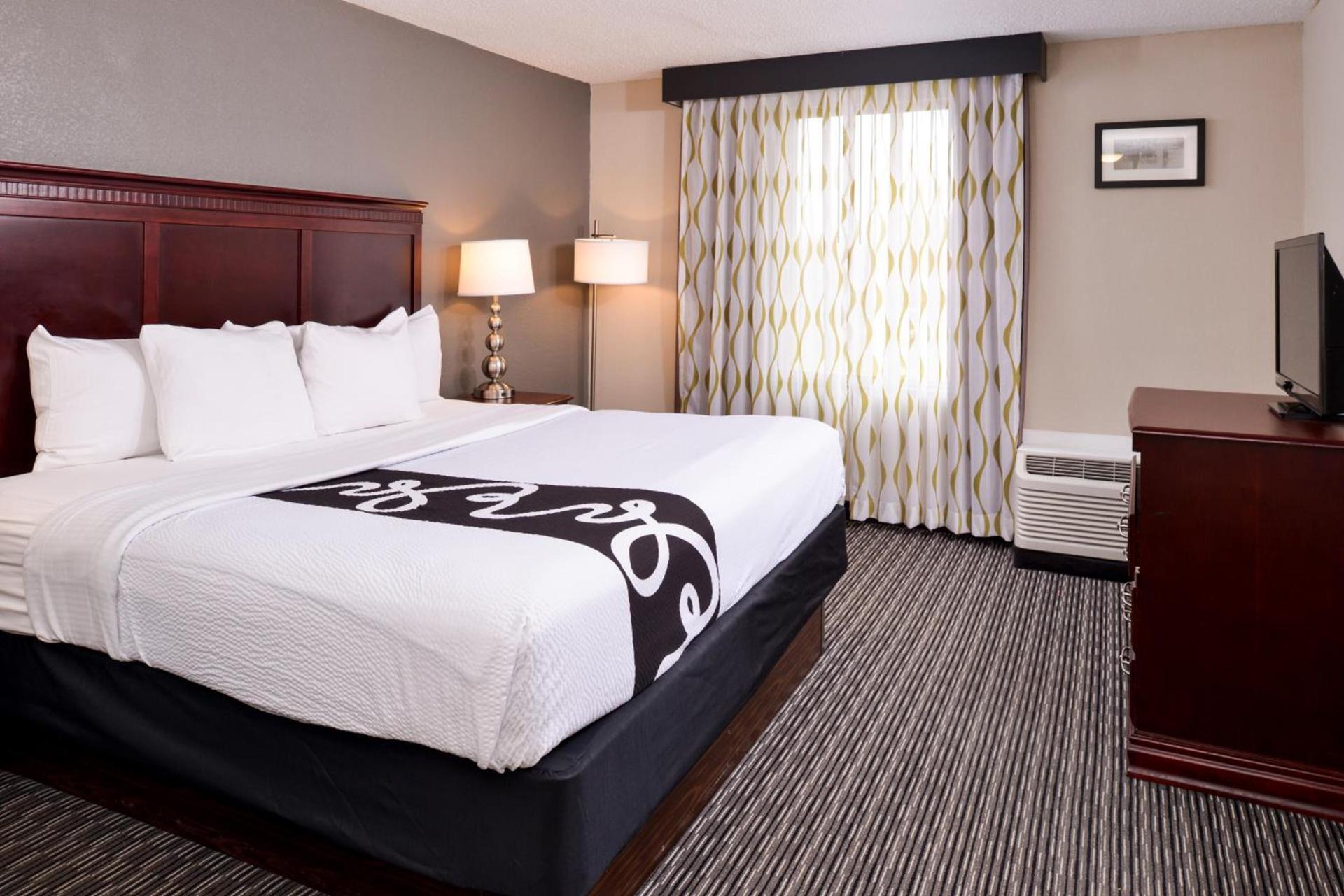 La Quinta by Wyndham Indianapolis South photo 46