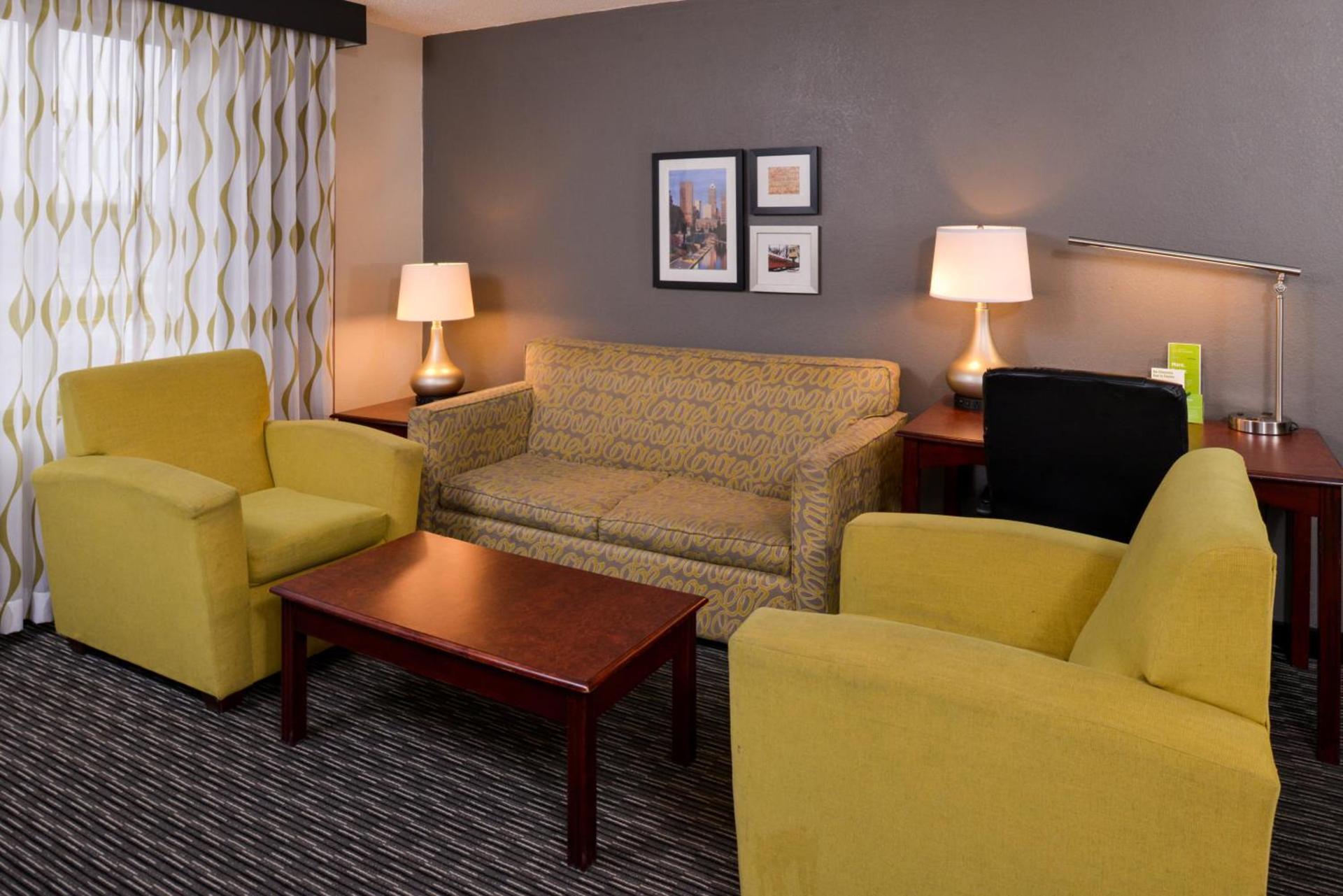 La Quinta by Wyndham Indianapolis South photo 49