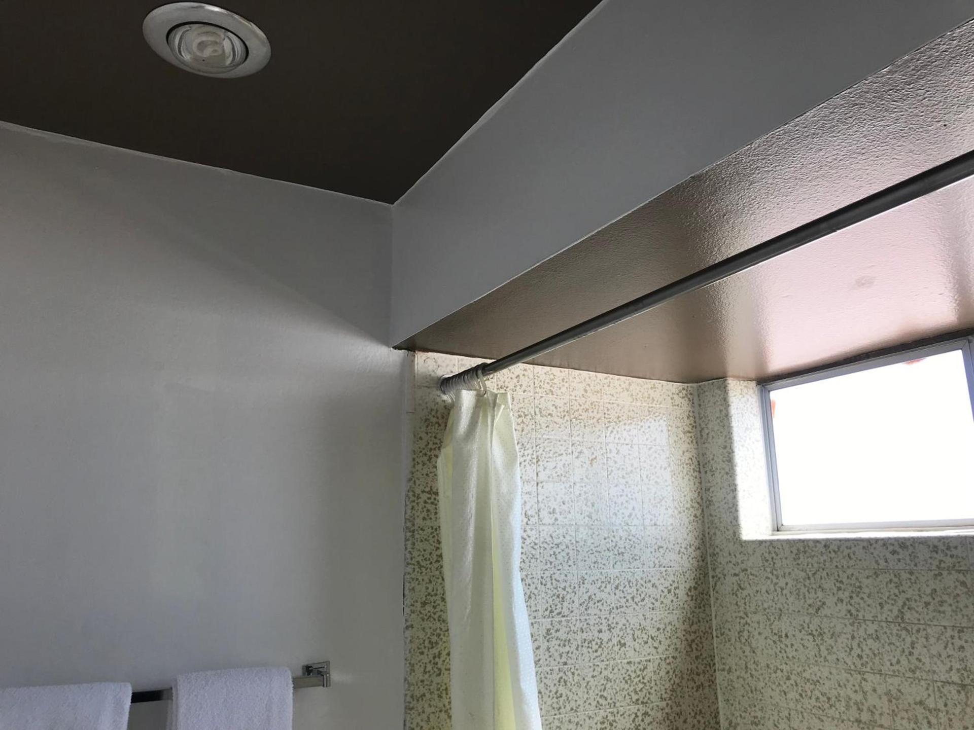 Economy Inn Barstow photo 42