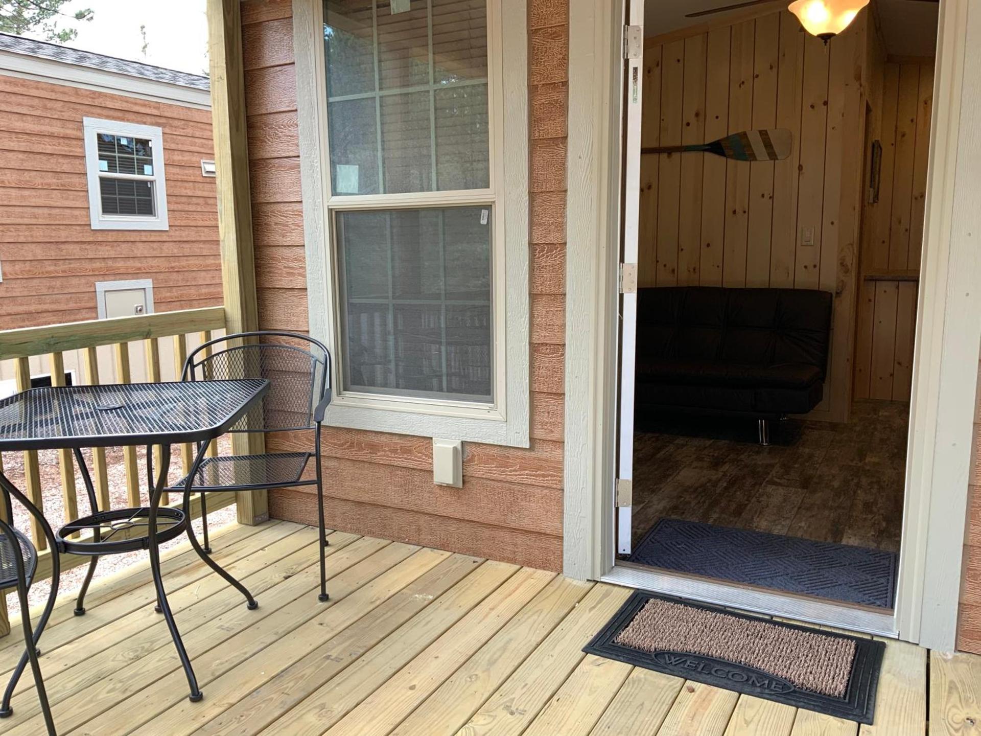 Rockerville Lodge & Cabins photo 82
