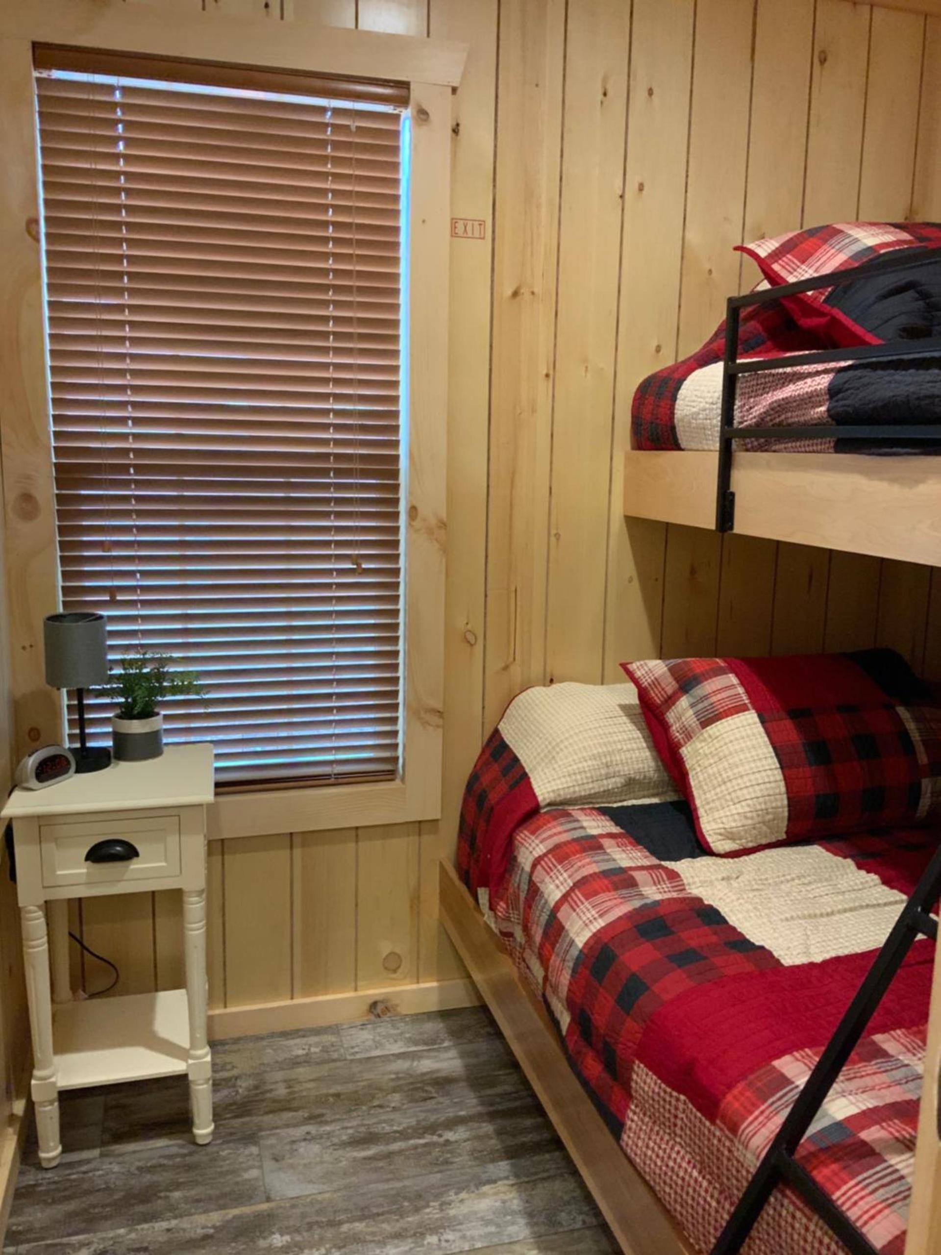Rockerville Lodge & Cabins photo 85