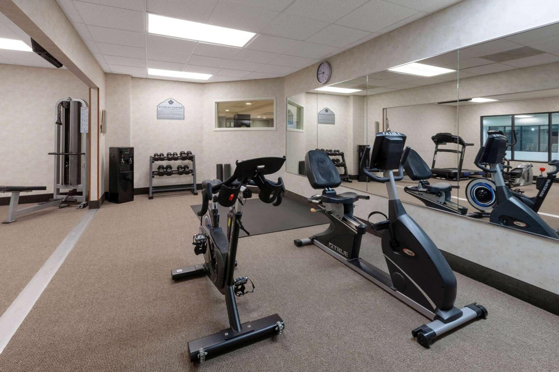 Wingate by Wyndham Erie photo 14