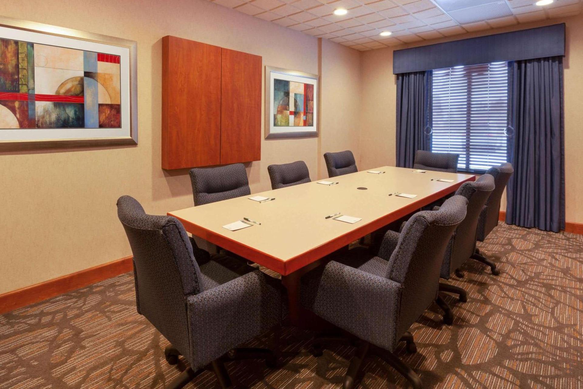 Wingate by Wyndham Erie photo 10