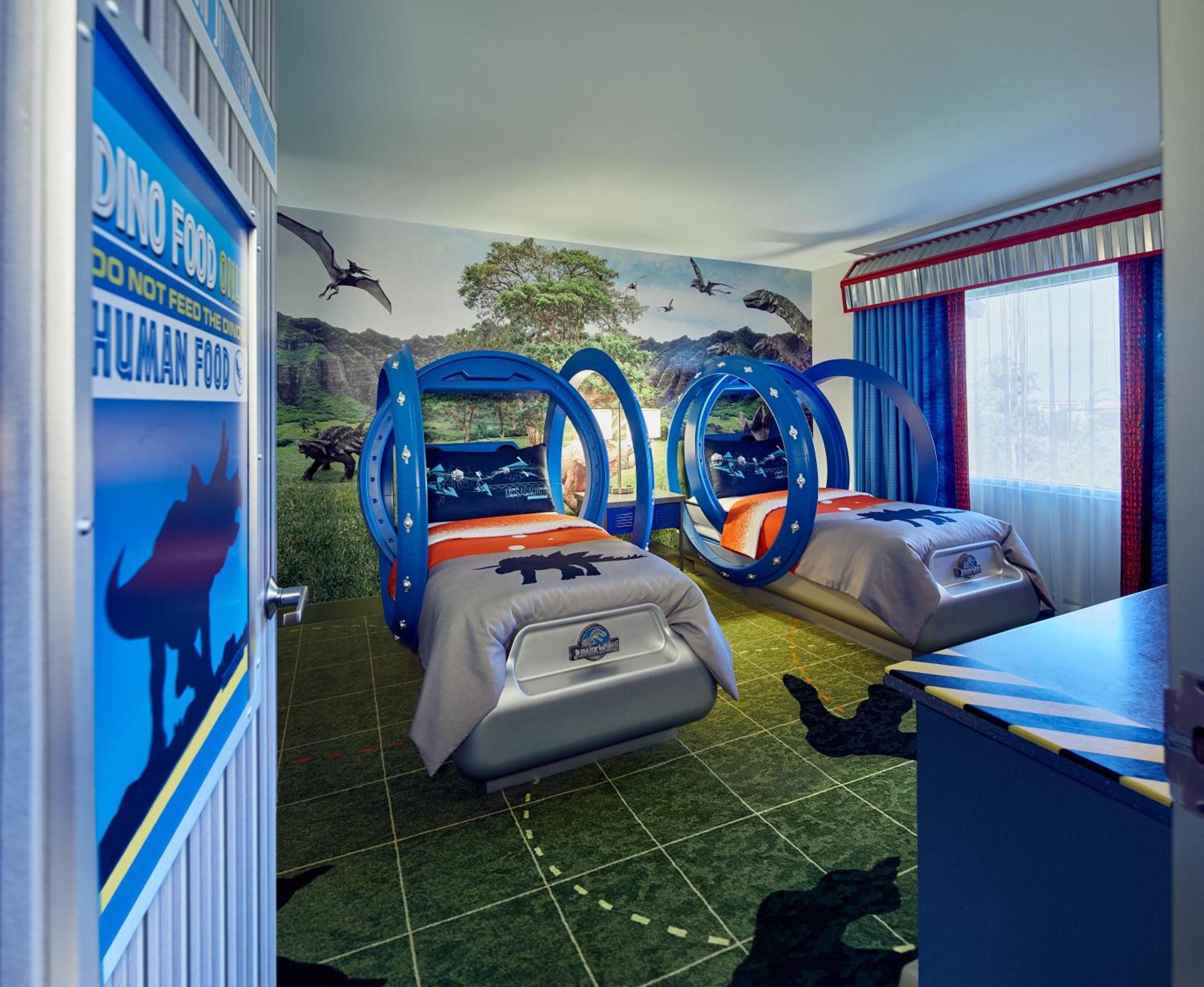 Universal's Loews Royal Pacific Resort photo 6