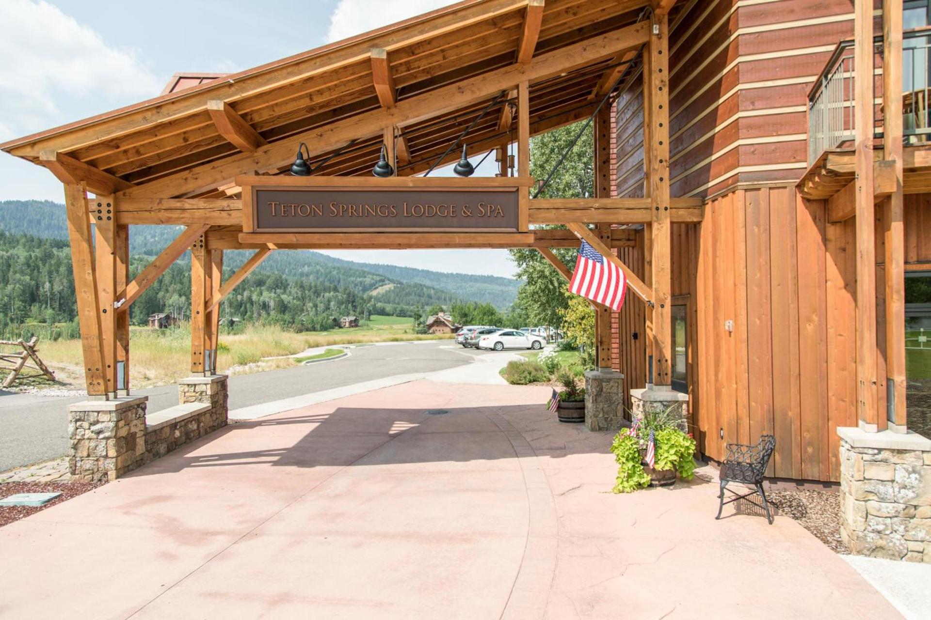 The Lodge at Bronze Buffalo Ranch photo 5