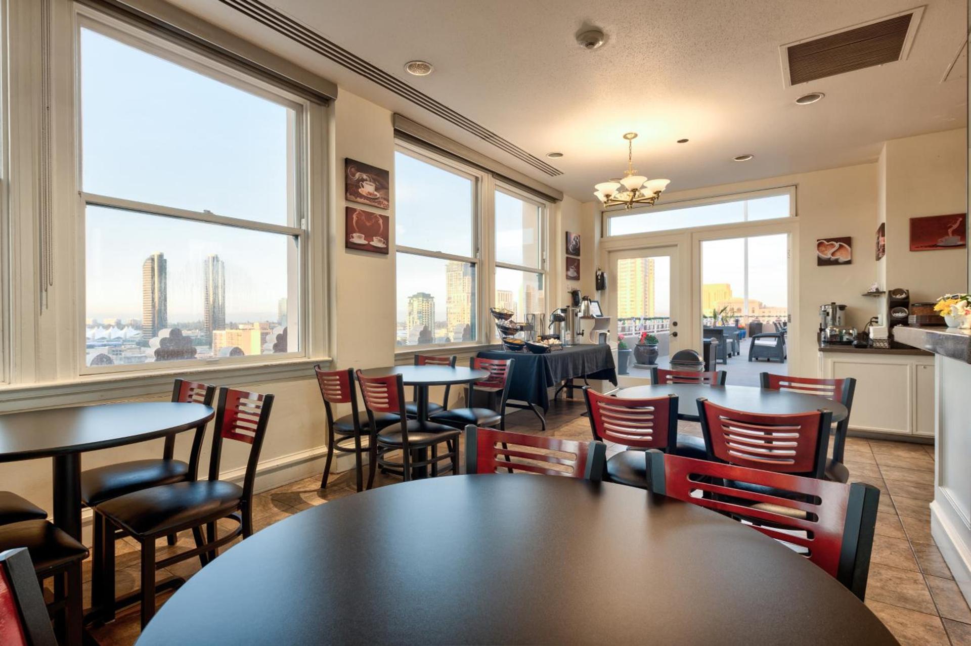 Gaslamp Plaza Suites photo 20