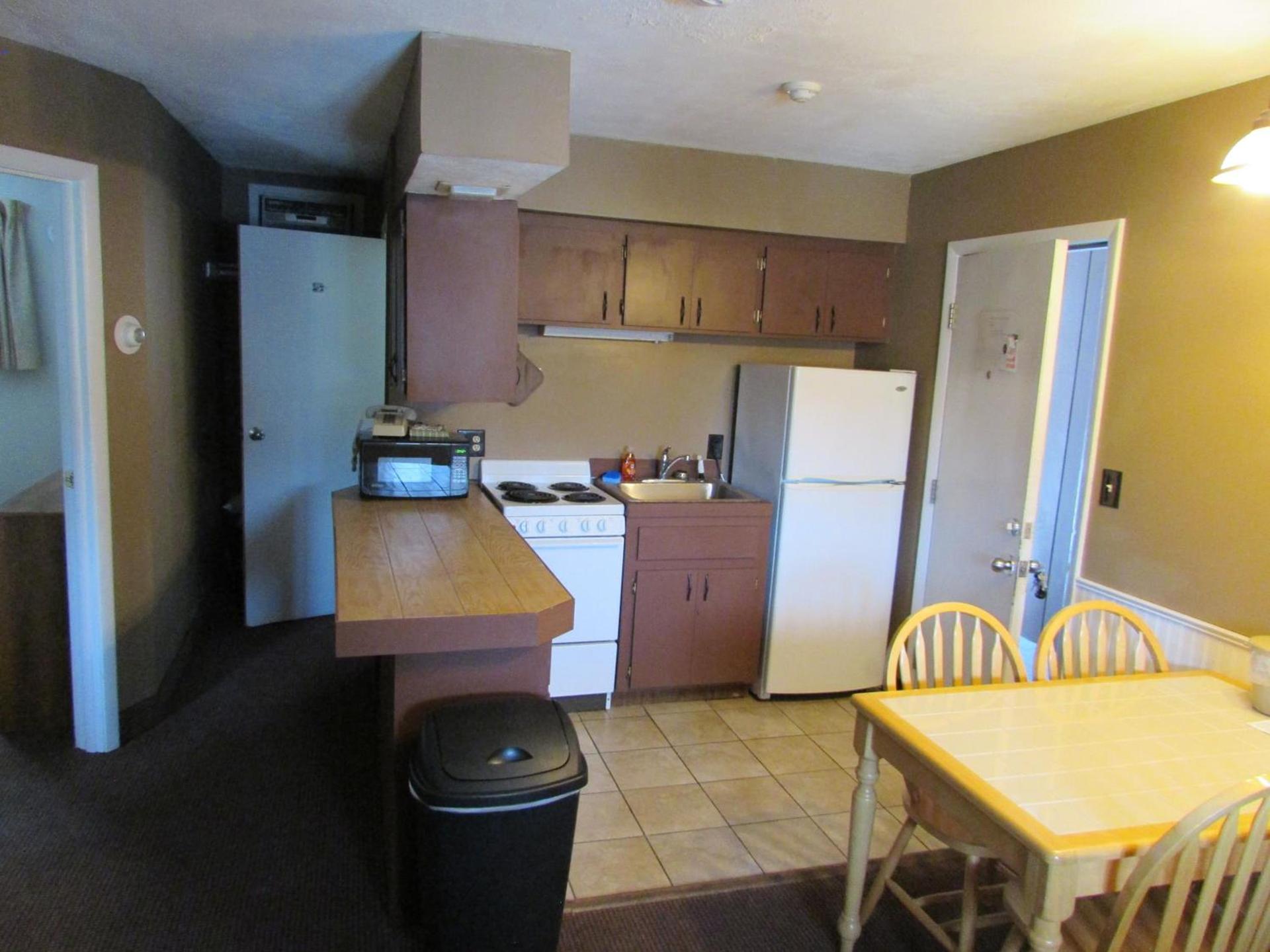 The Lake George Inn photo 40