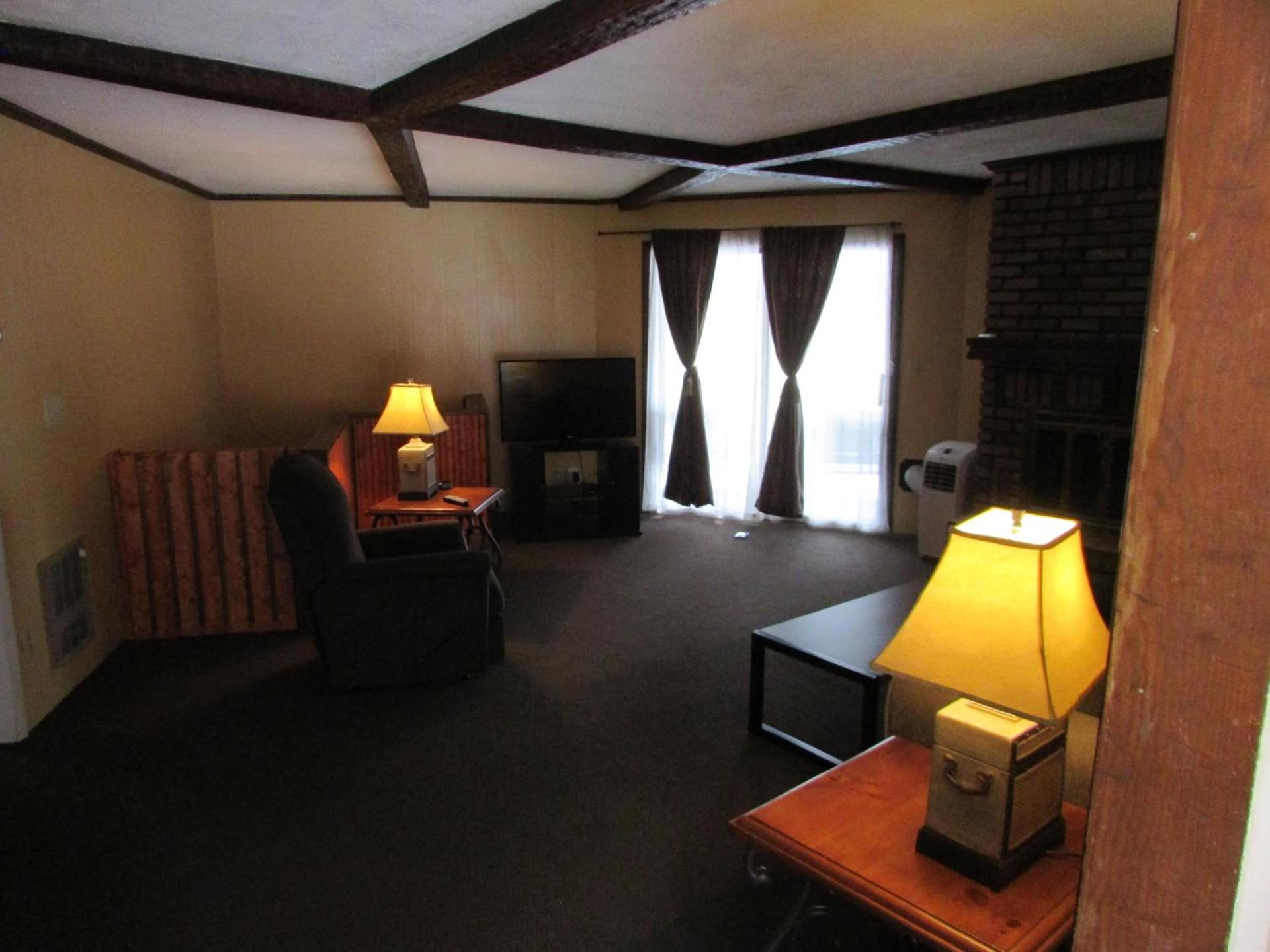 The Lake George Inn photo 3