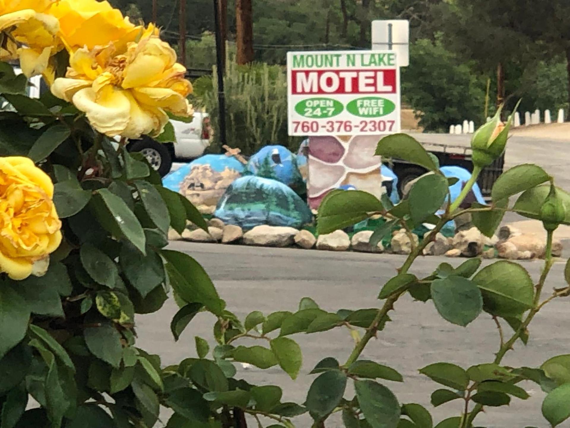 Mount-N-Lake Motel photo 14