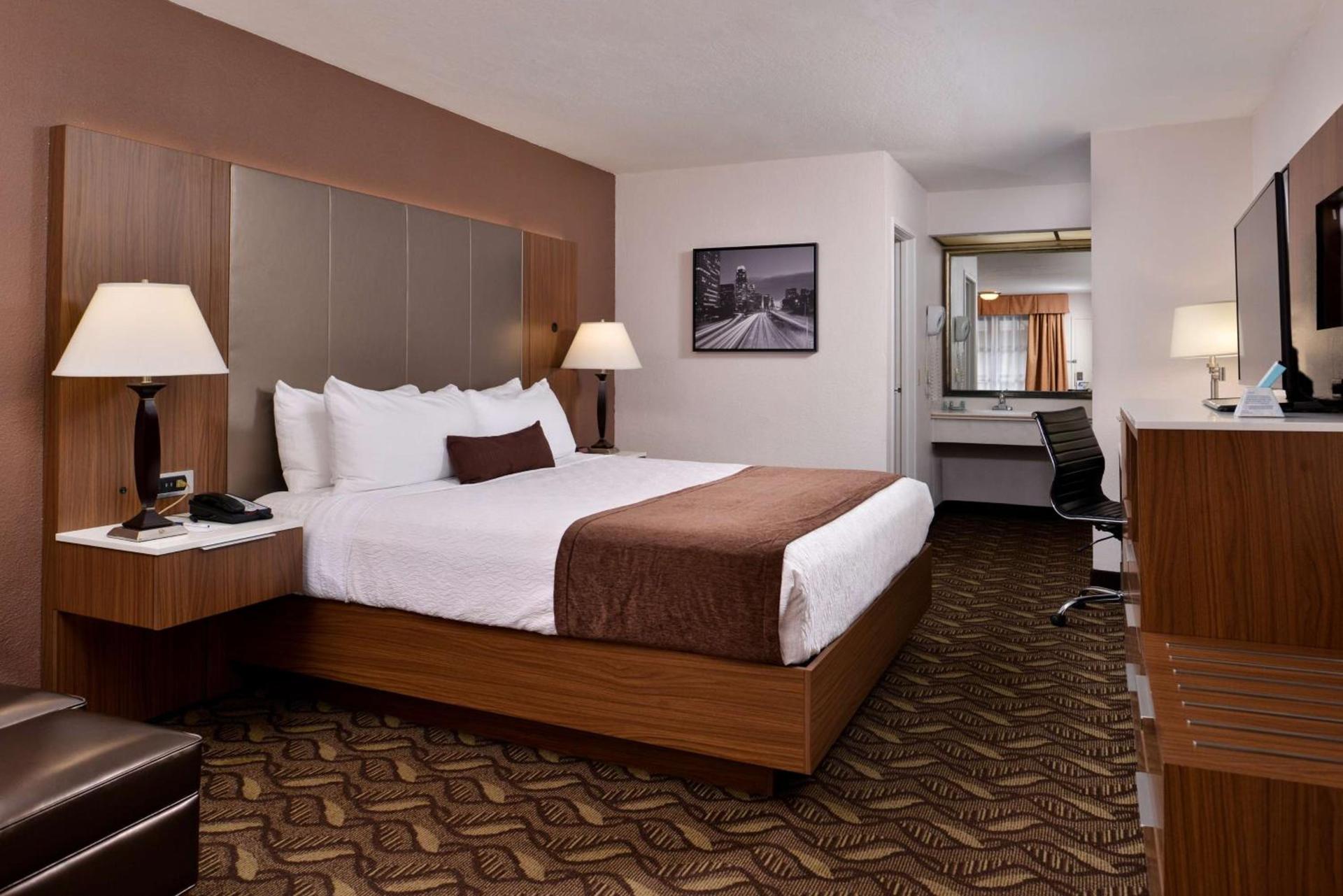 Best Western Airport Plaza Hotel – LAX Airport LA Stadium photo 19