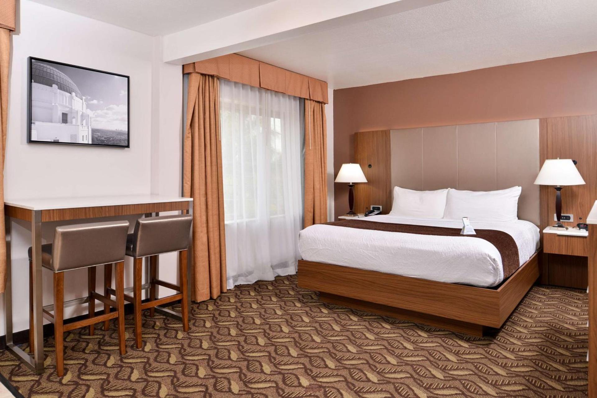 Best Western Airport Plaza Hotel – LAX Airport LA Stadium photo 21