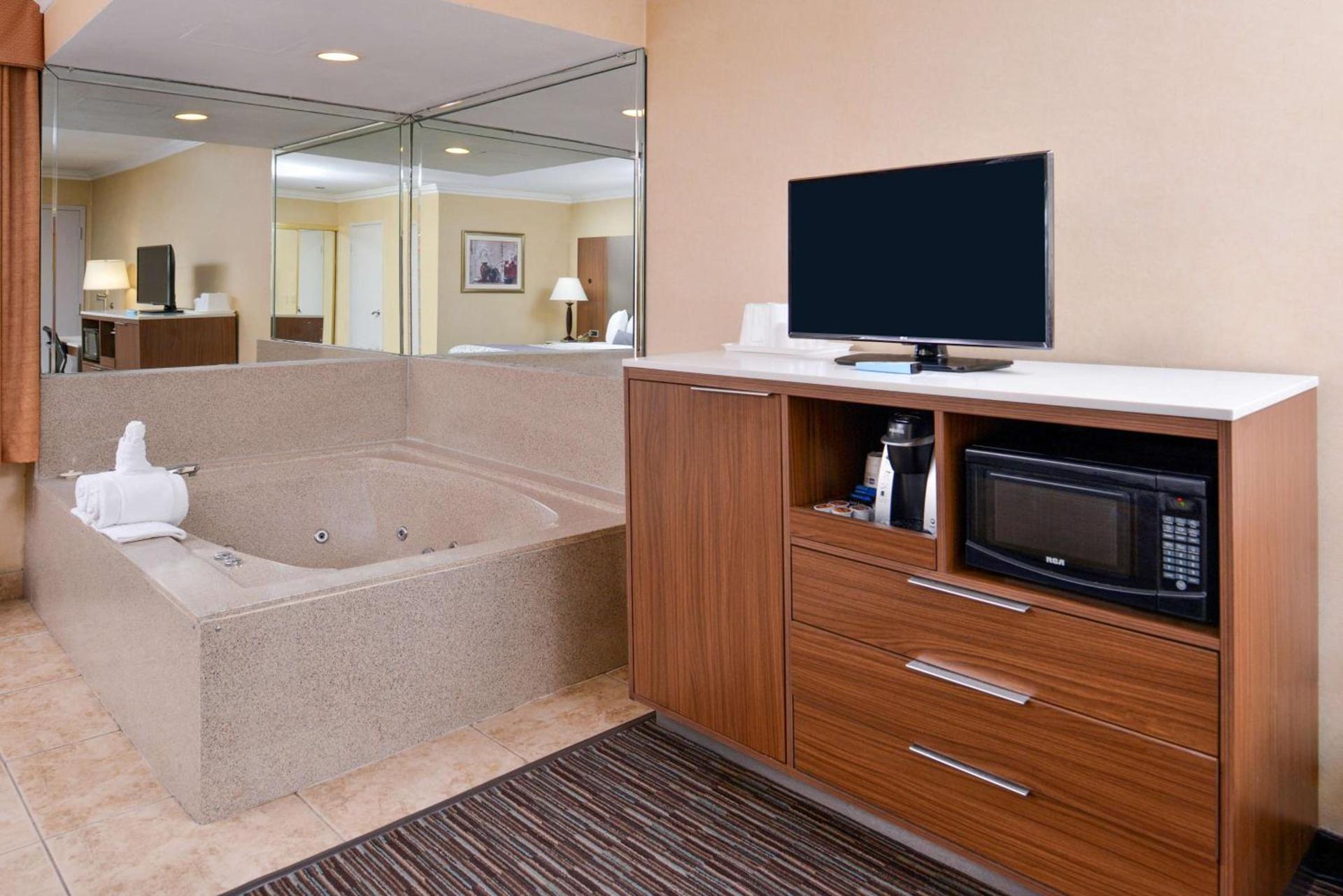 Best Western Airpark Hotel - LAX Airport LA Stadium photo 22