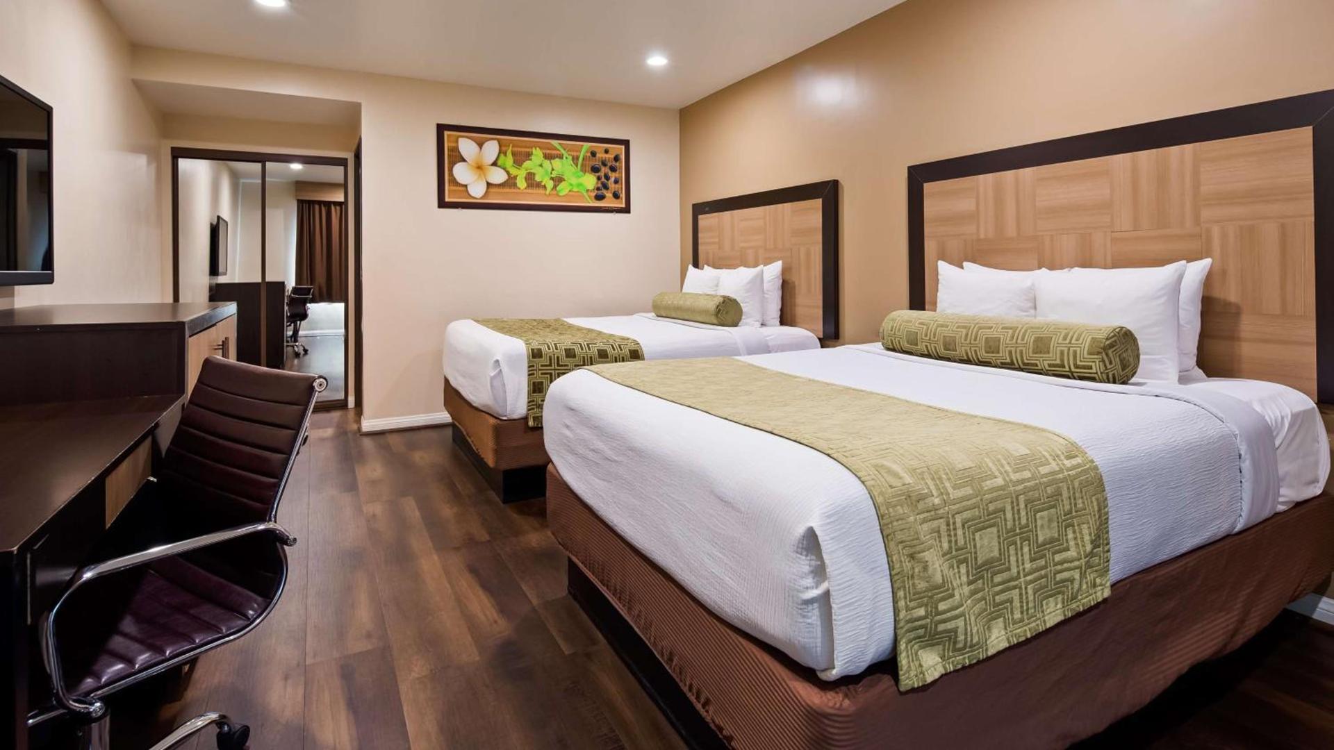 Best Western Plus Glendale photo 6