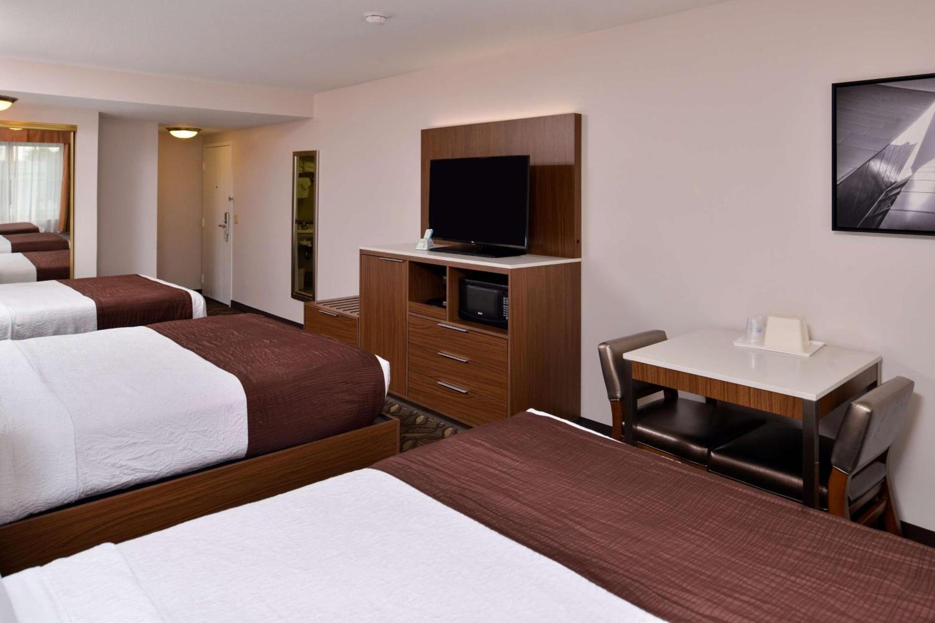 Best Western Airport Plaza Hotel – LAX Airport LA Stadium photo 17