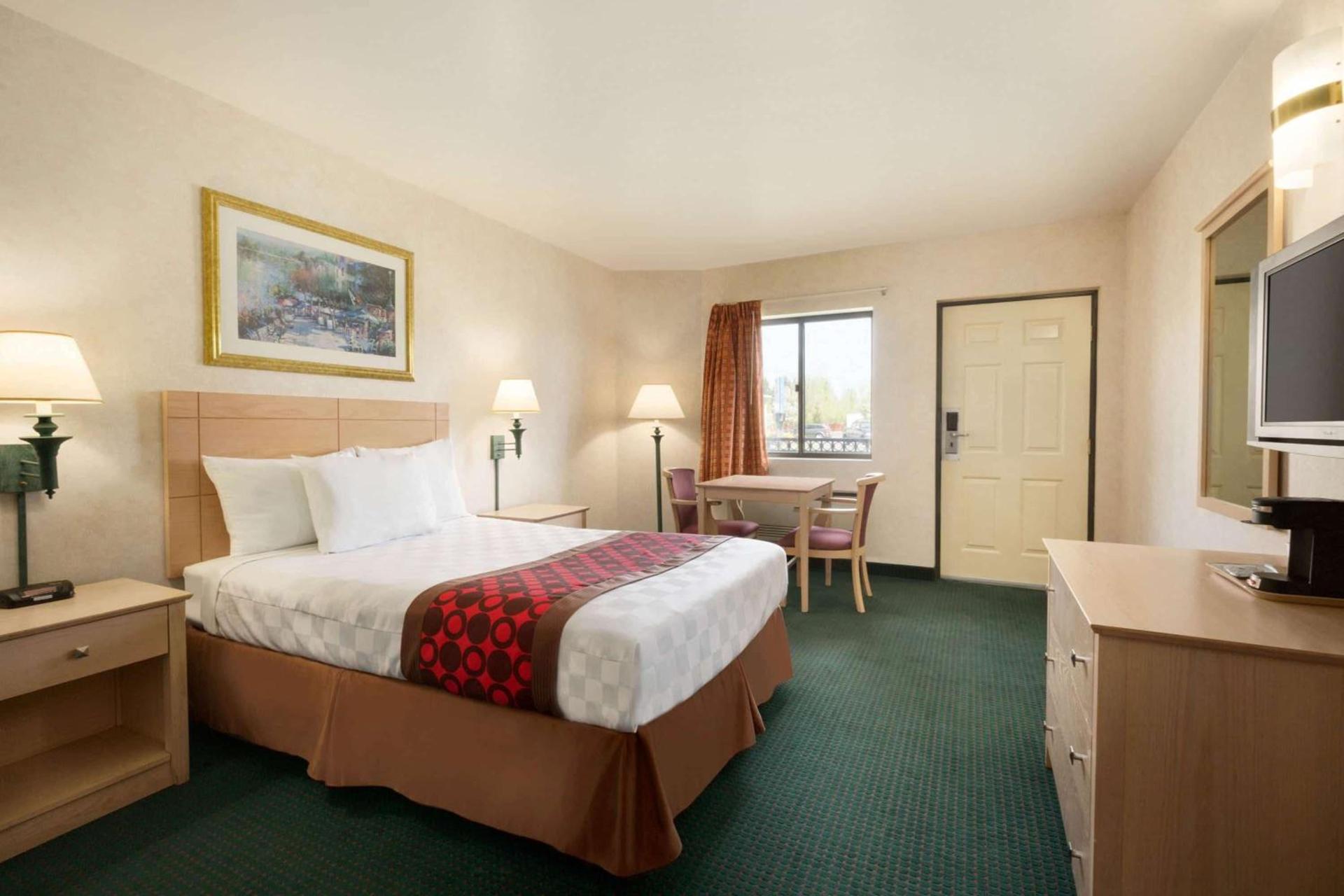 Travelodge by Wyndham Niagara Falls - New York photo 46