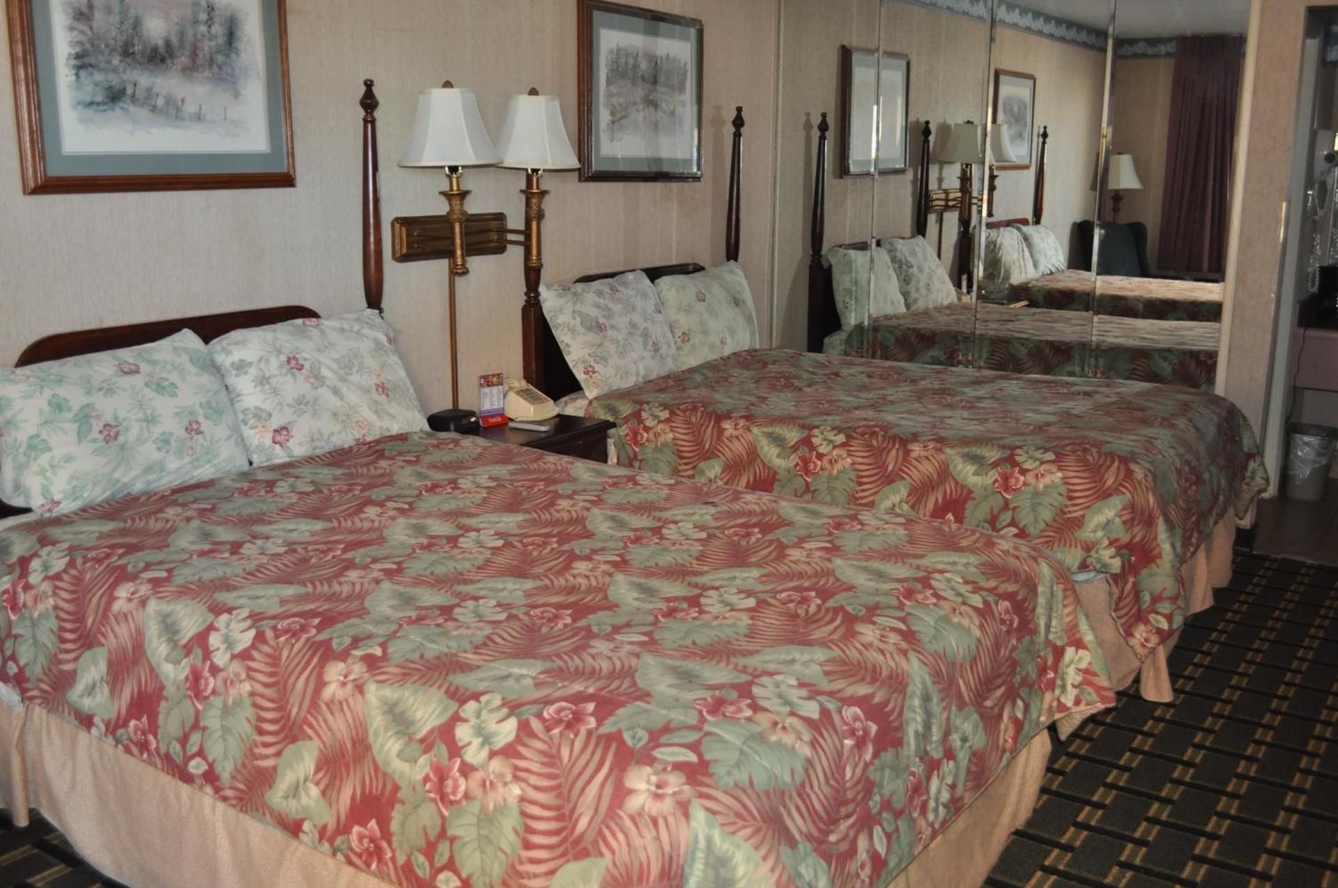 Executive Inn, Springdale photo 20