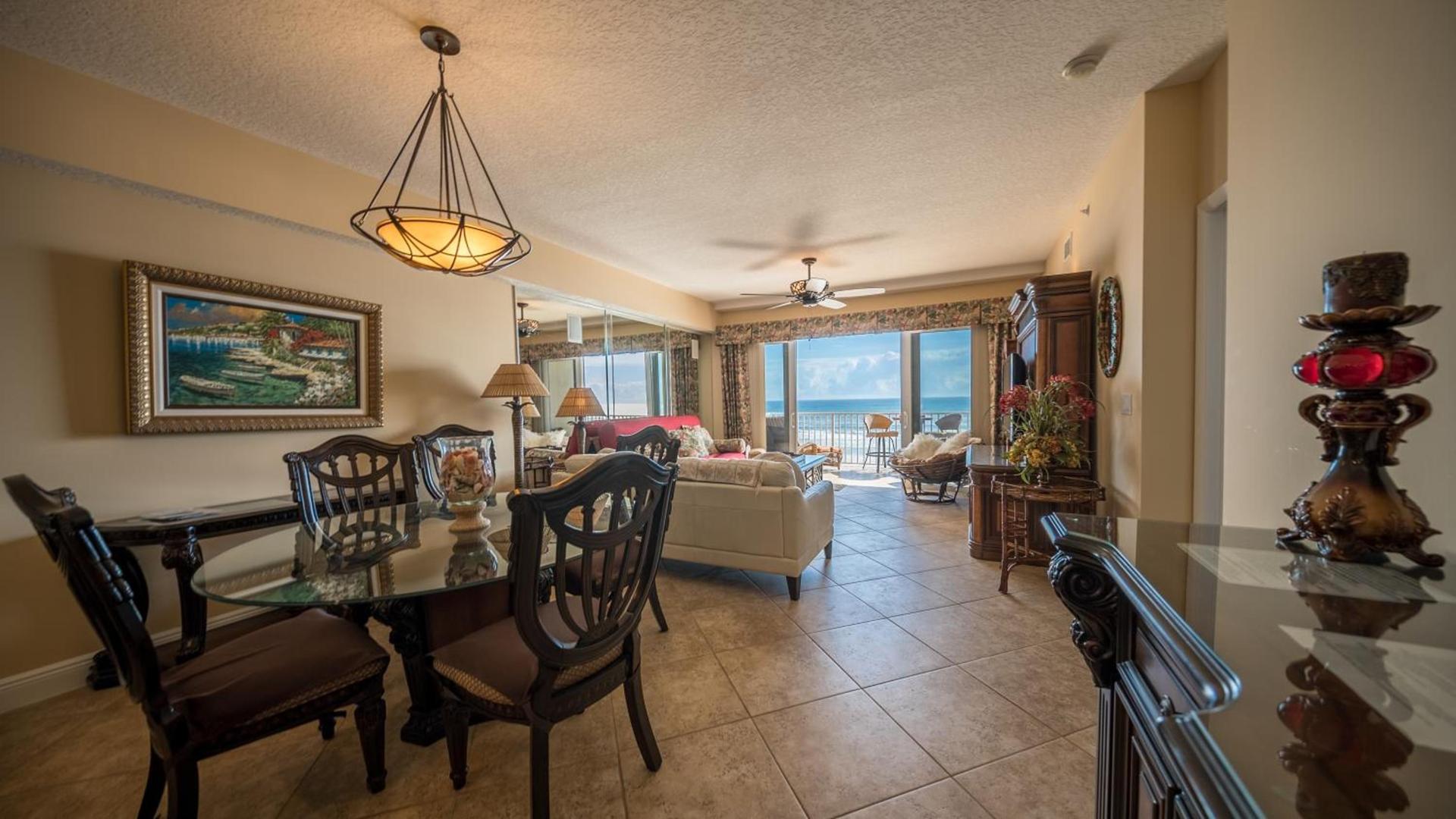Family Friendly - Direct Oceanfront Sanibel 303 photo 13