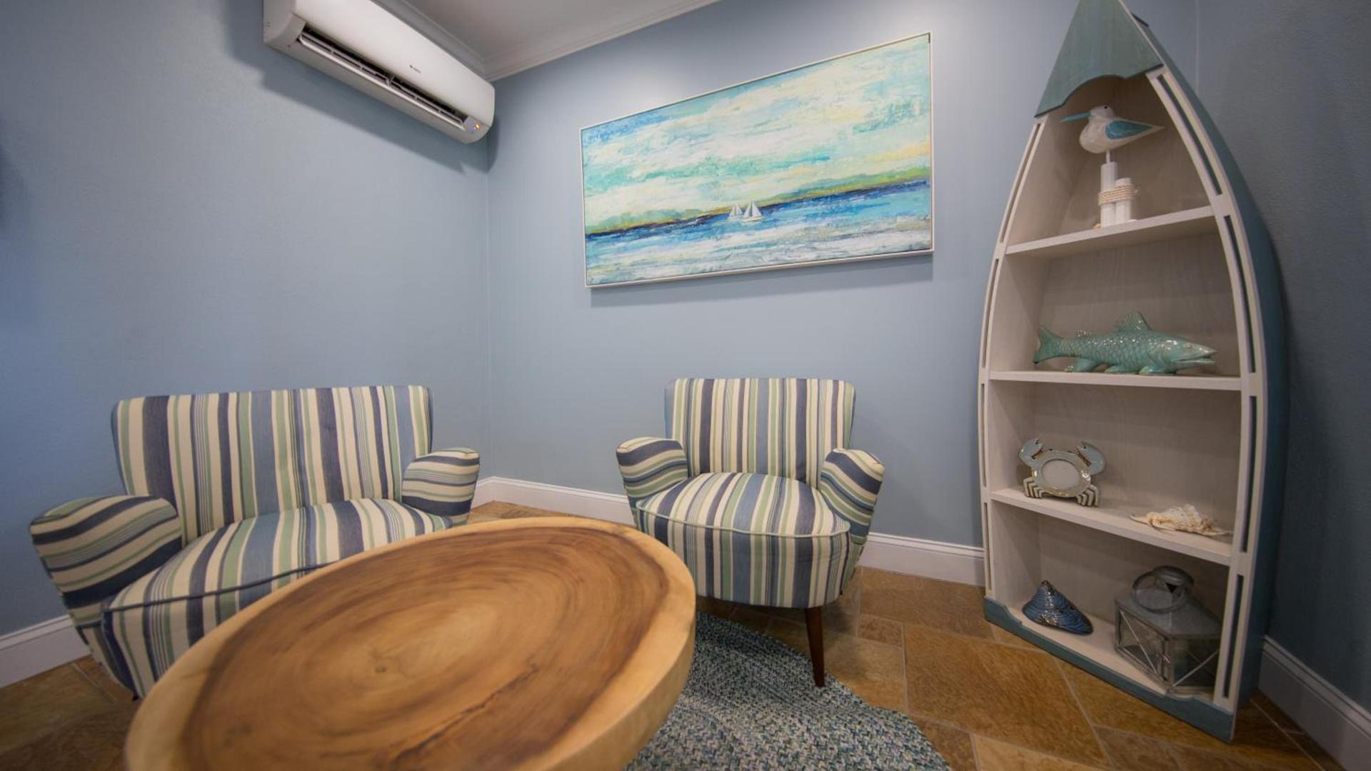 Family Friendly - Direct Oceanfront Sanibel 303 photo 24