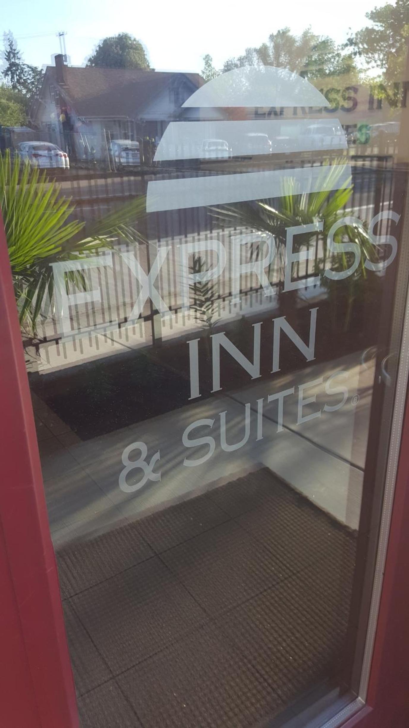 Express Inn & Suites Eugene photo 9