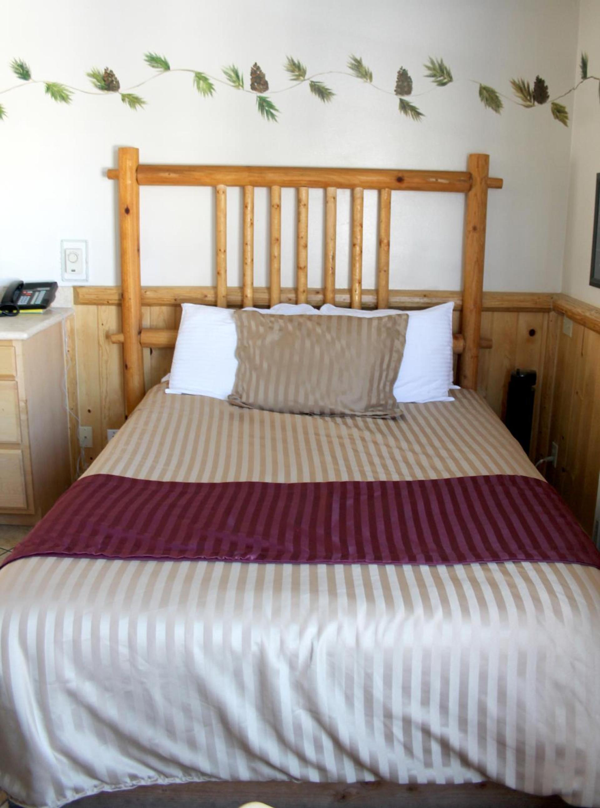 Fireside Lodge photo 2