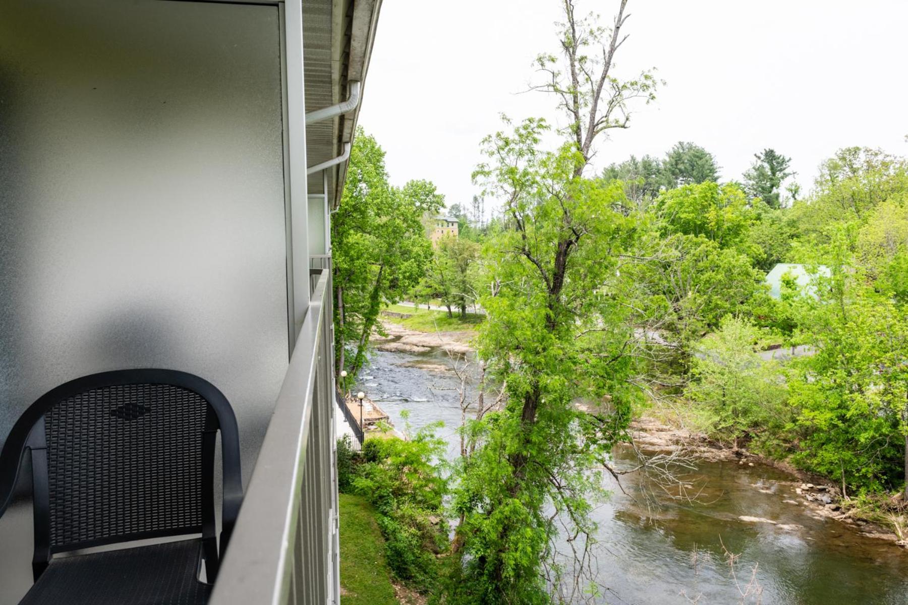 Twin Mountain Inn & Suites photo 36