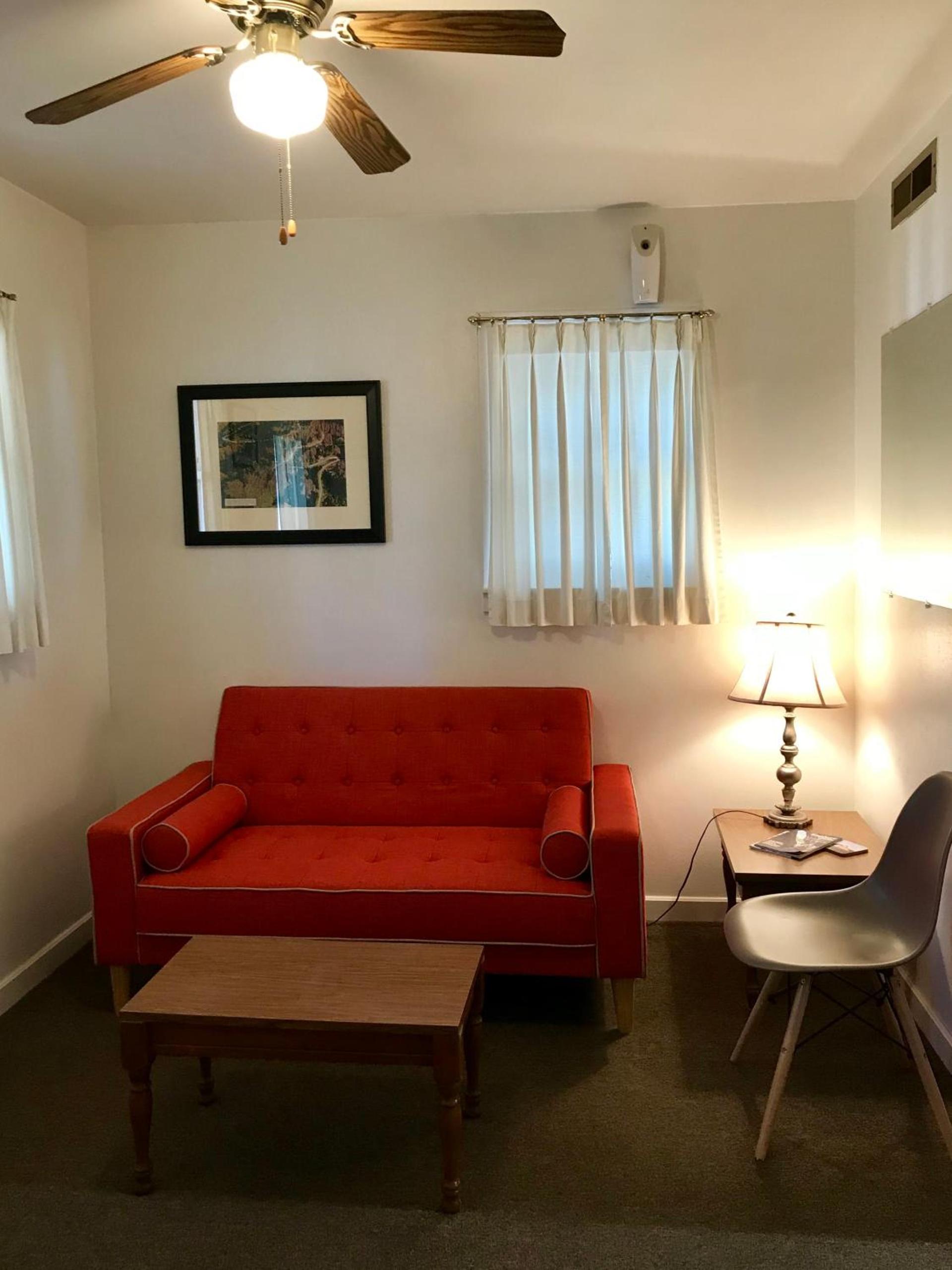 Chalet Motel photo 20